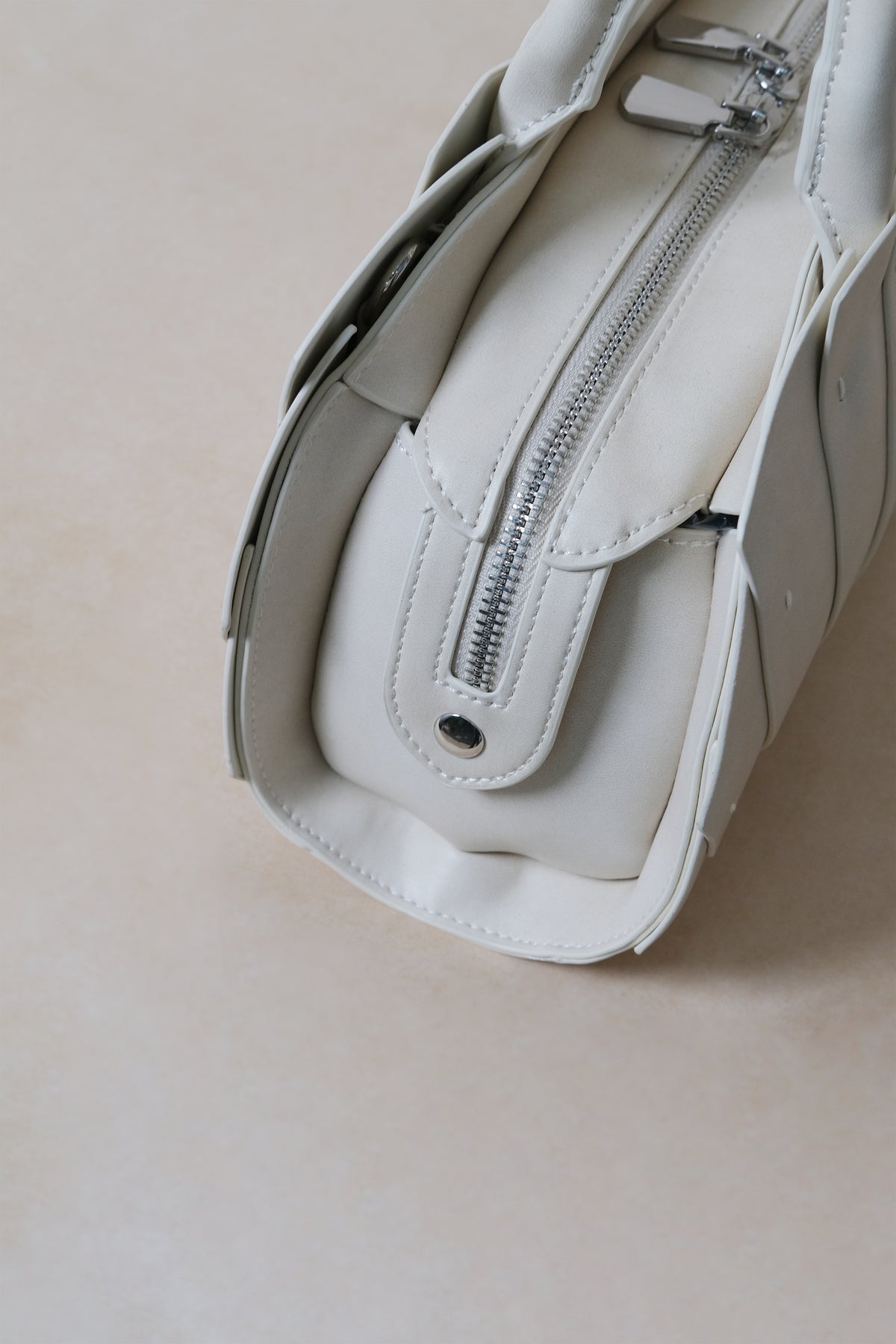 Artisan Lotus Grace Bag - White