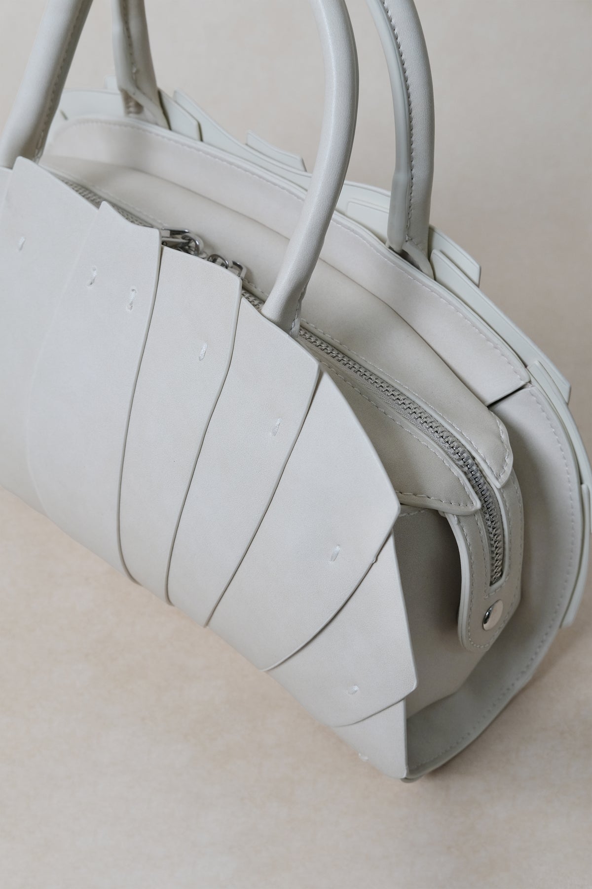 Artisan Lotus Grace Bag - White