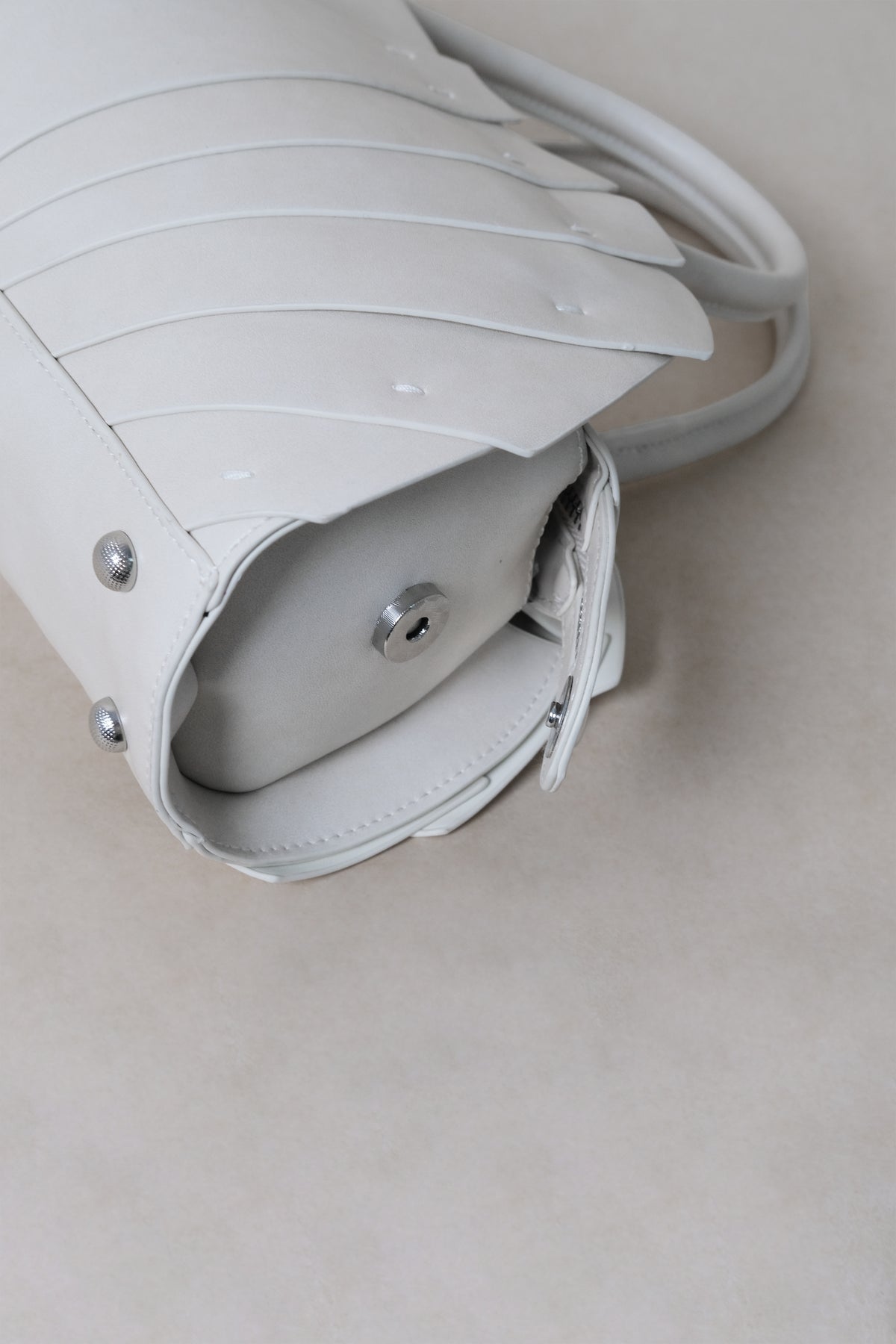 Artisan Lotus Grace Bag - White