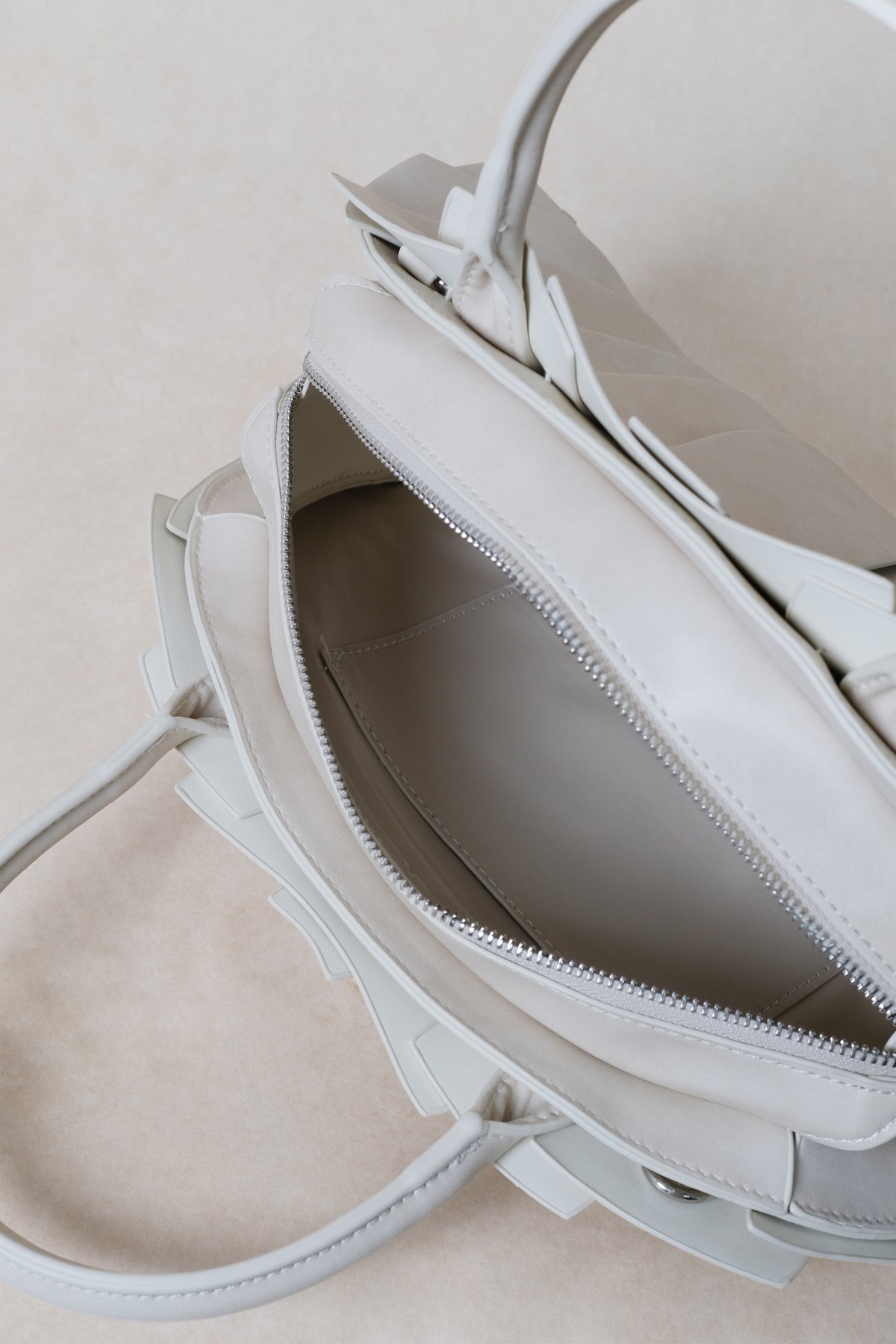 Artisan Lotus Grace Bag - White