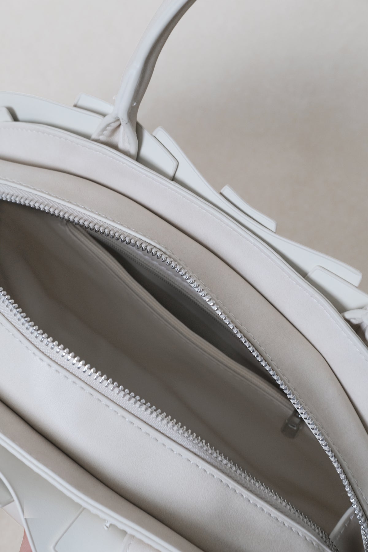 Artisan Lotus Grace Bag - White