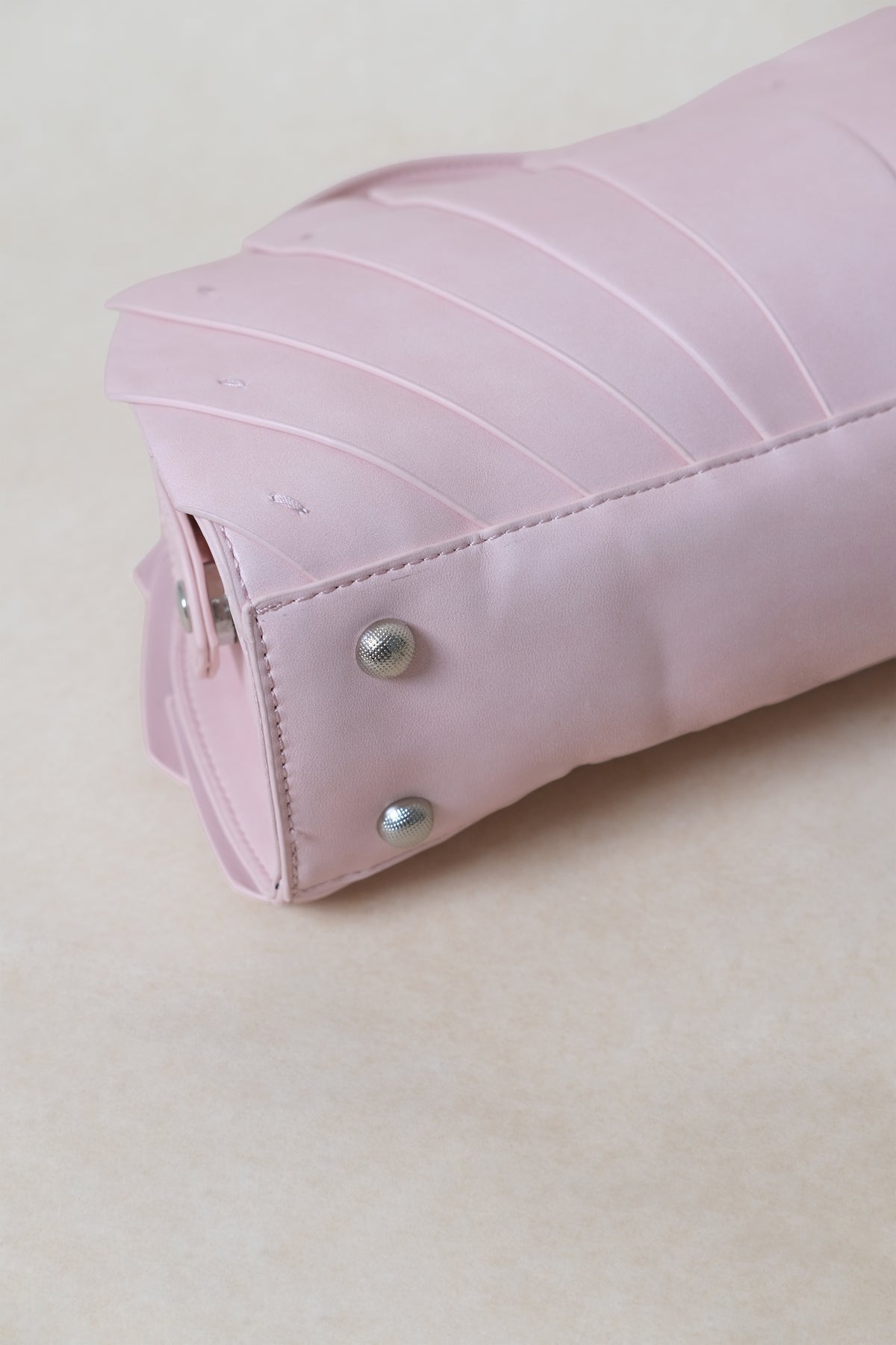 Artisan Lotus Grace Bag - Light Pink