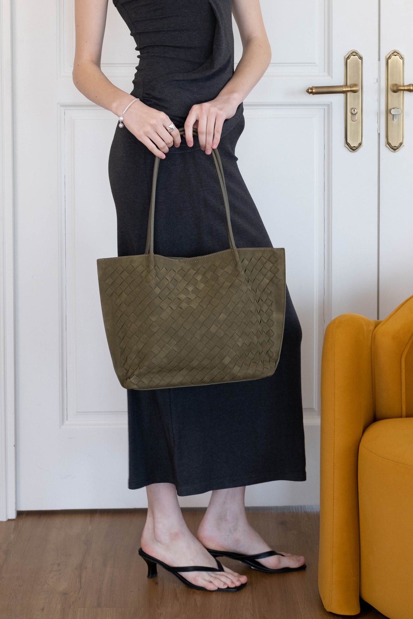 The Artisan Grande Tote - Olive Green