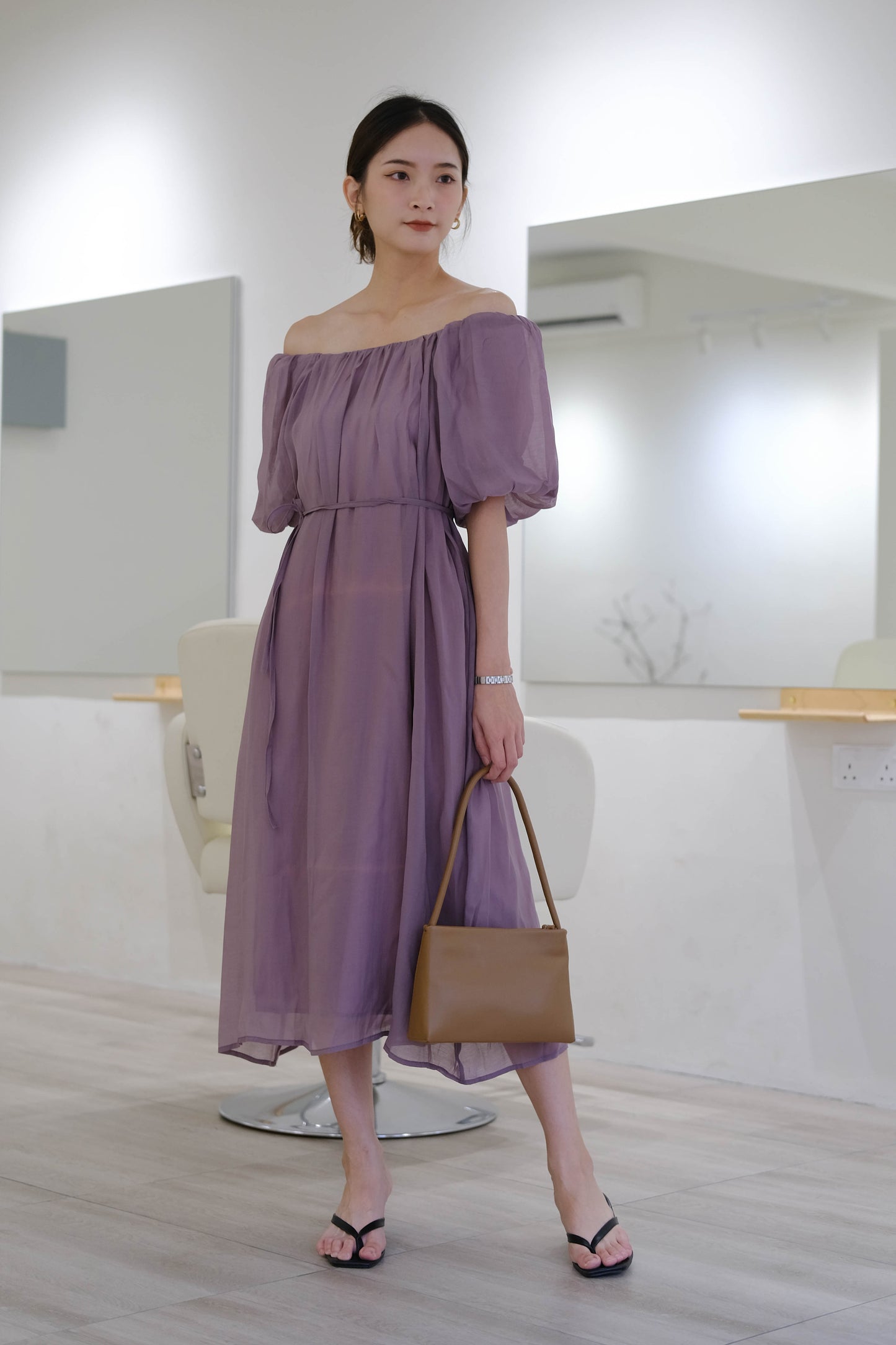 One shoulder dress in grape purple