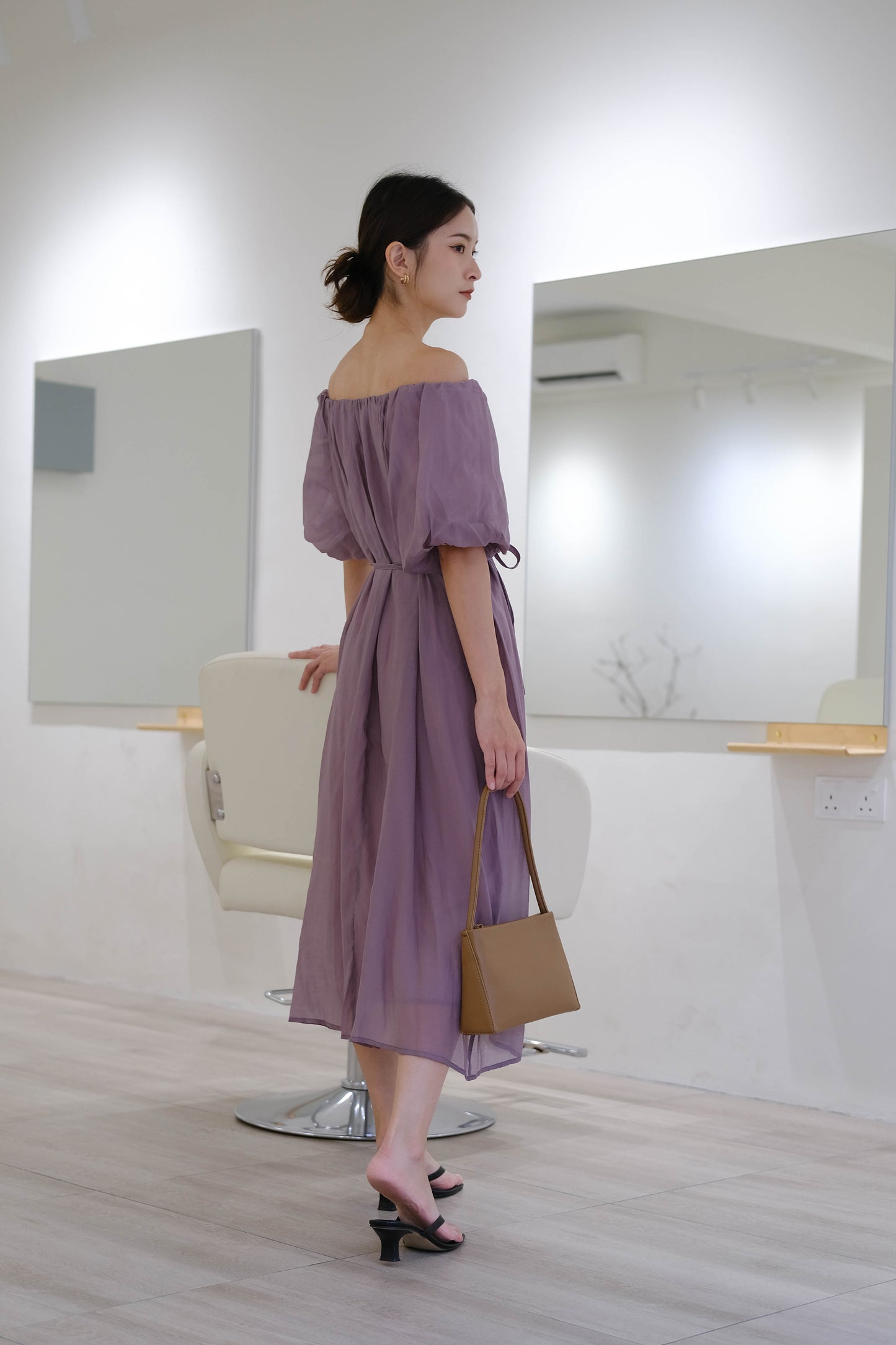 One shoulder dress in grape purple