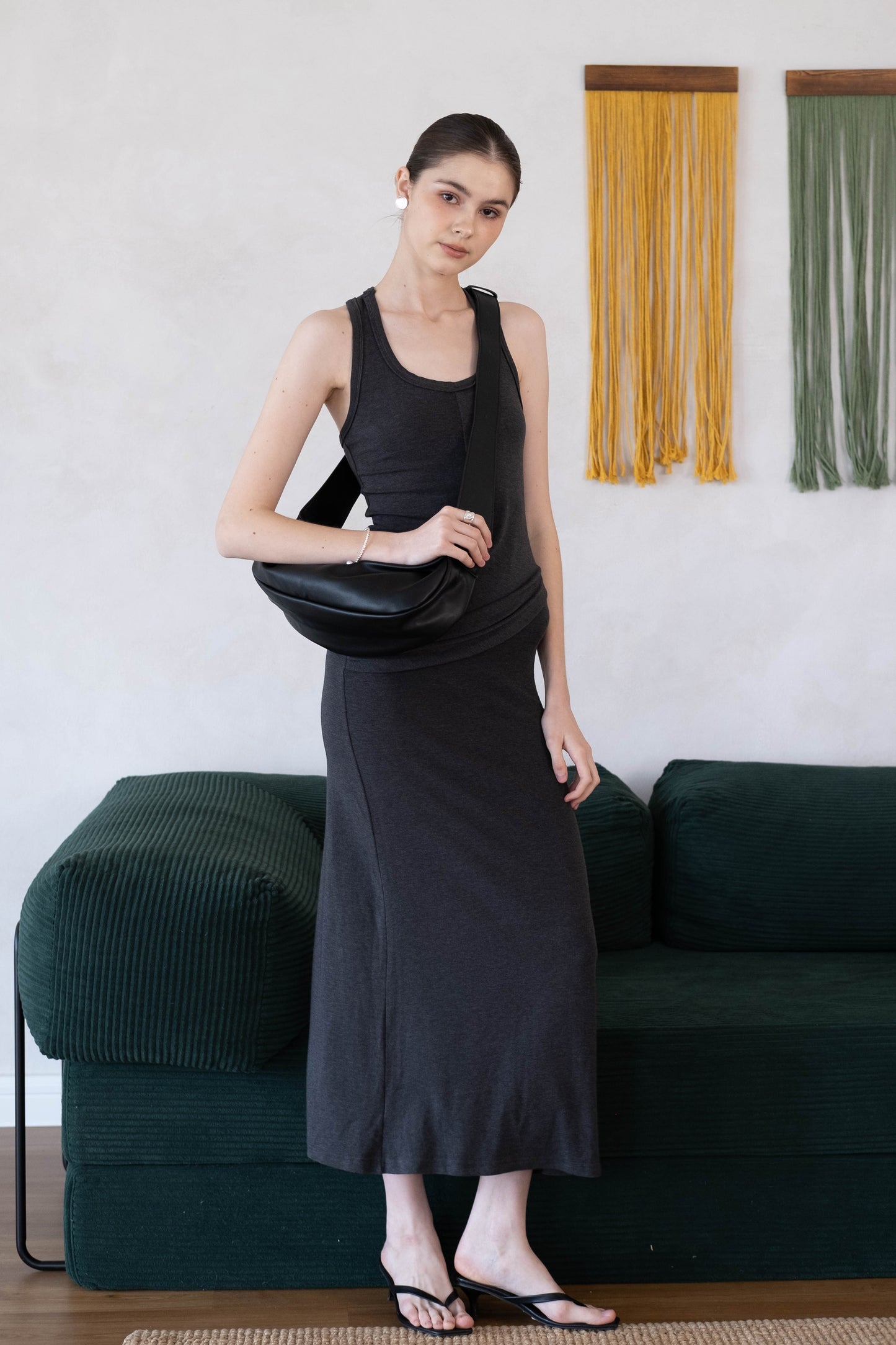 經典黑色 PU 軟式皮革枕頭包