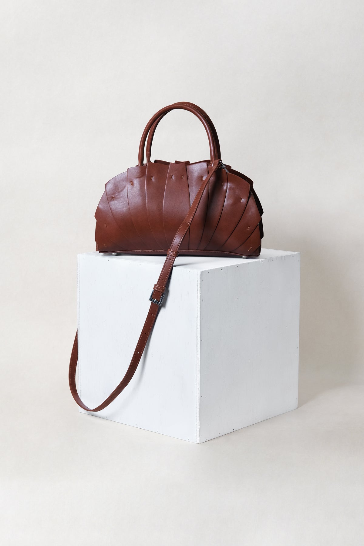 Artisan Lotus Grace Bag - Chestnut