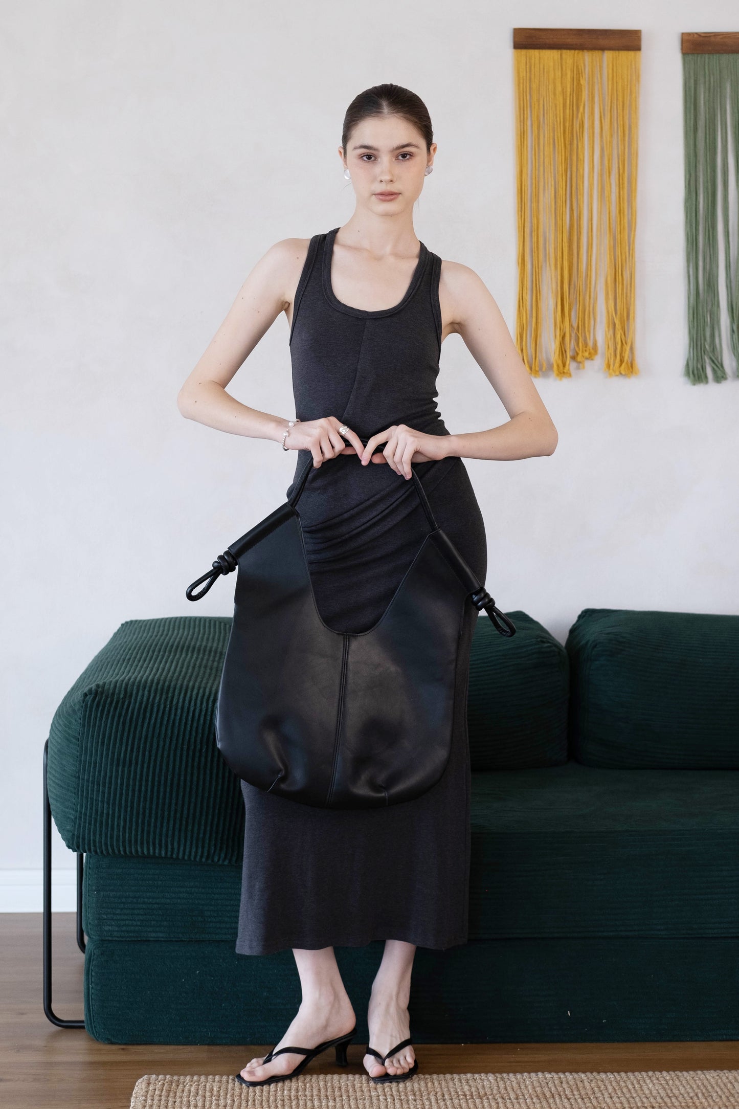 The Véra Essential - Classic Black