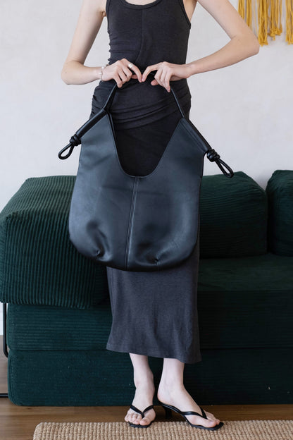 The Véra Essential - Classic Black