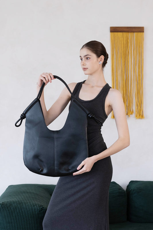 The Véra Essential - Classic Black