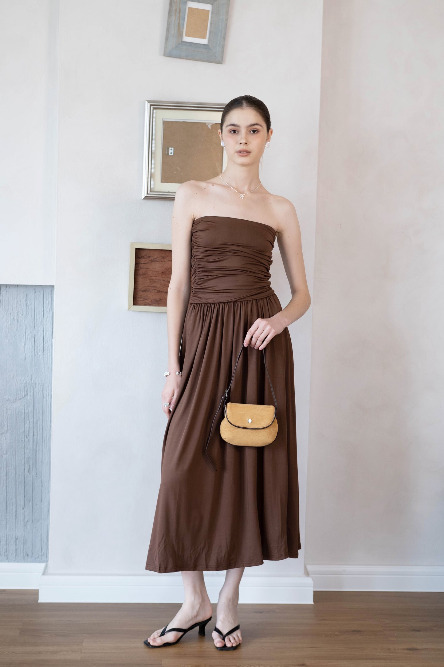 Classic Saddle Underarm Bag - Almond