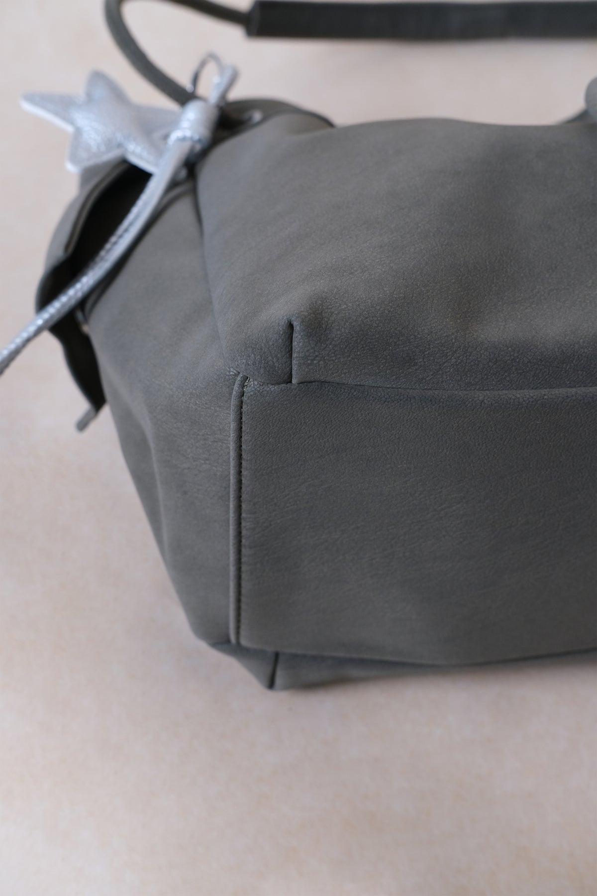 Medium Classic Daily Tote - Green (With Charm)