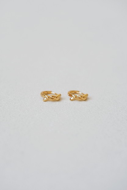 The Serene Knot Earrings - Gold