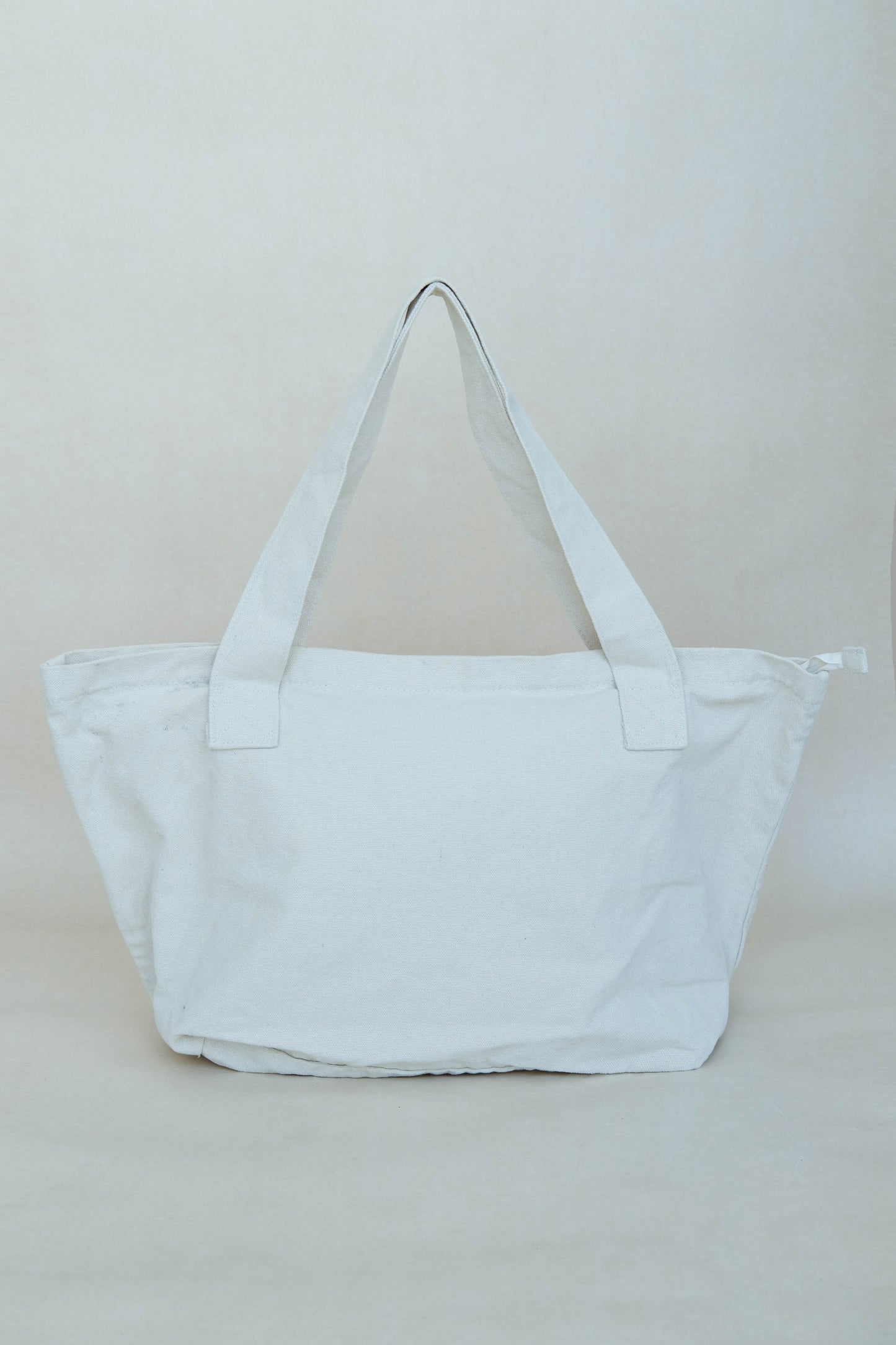 Tote shoulder bag in cream white