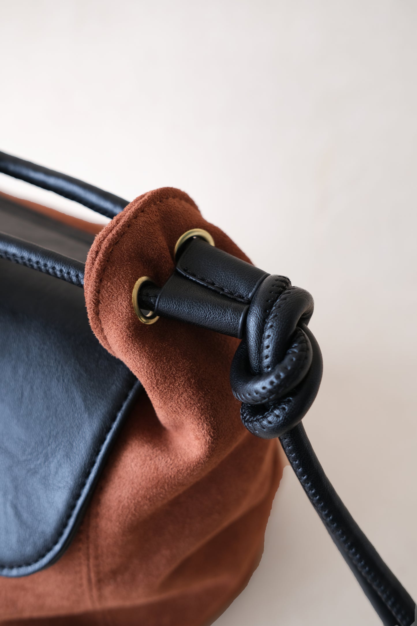 Timeless Hobo Bag - Chestnut