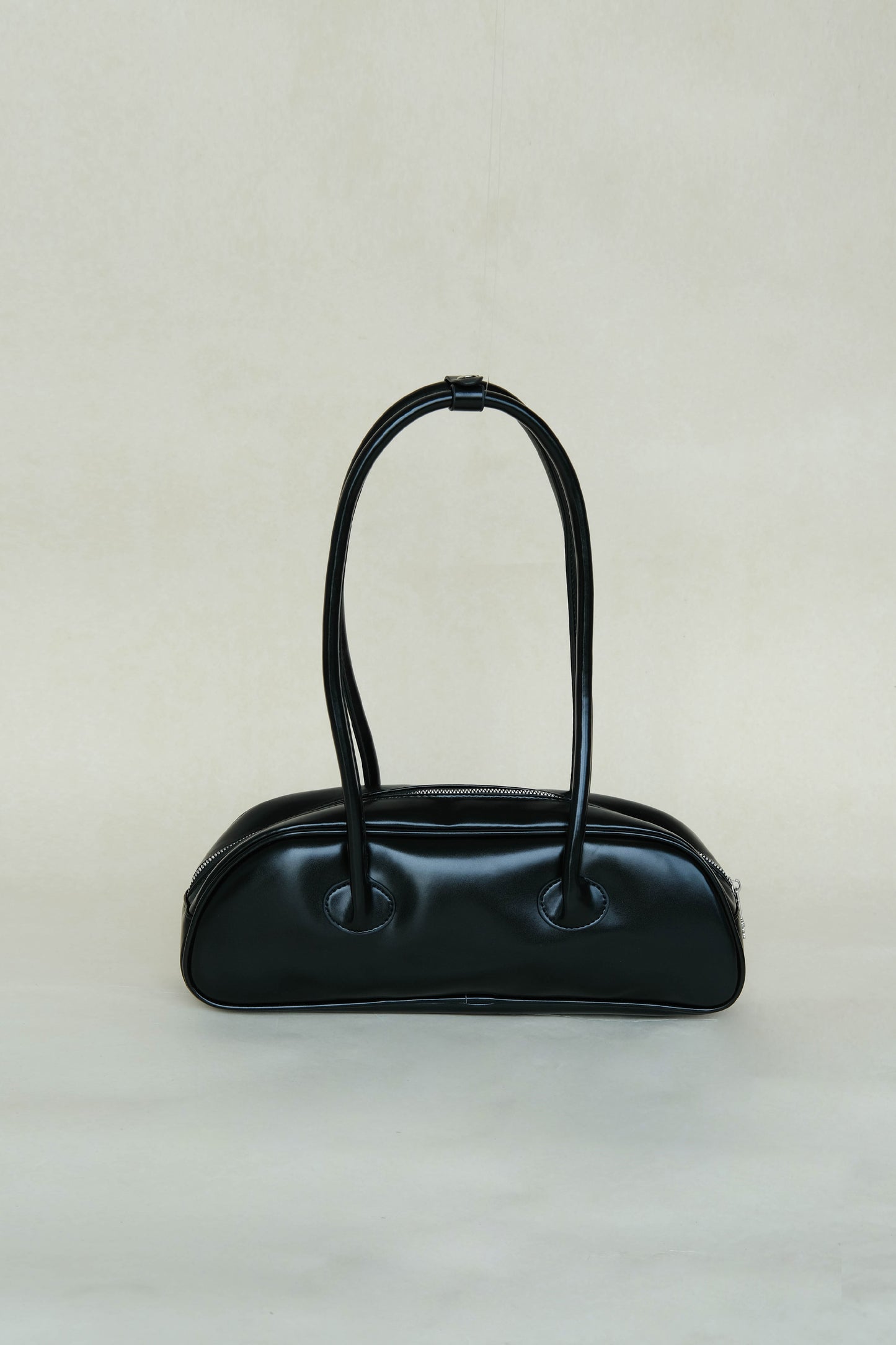 French Baguette Grand Shoulder Bag In Classic Black