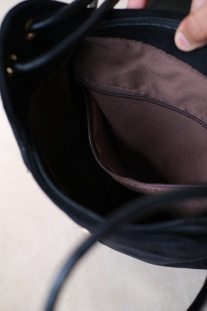 Timeless Hobo Bag - Classic Black
