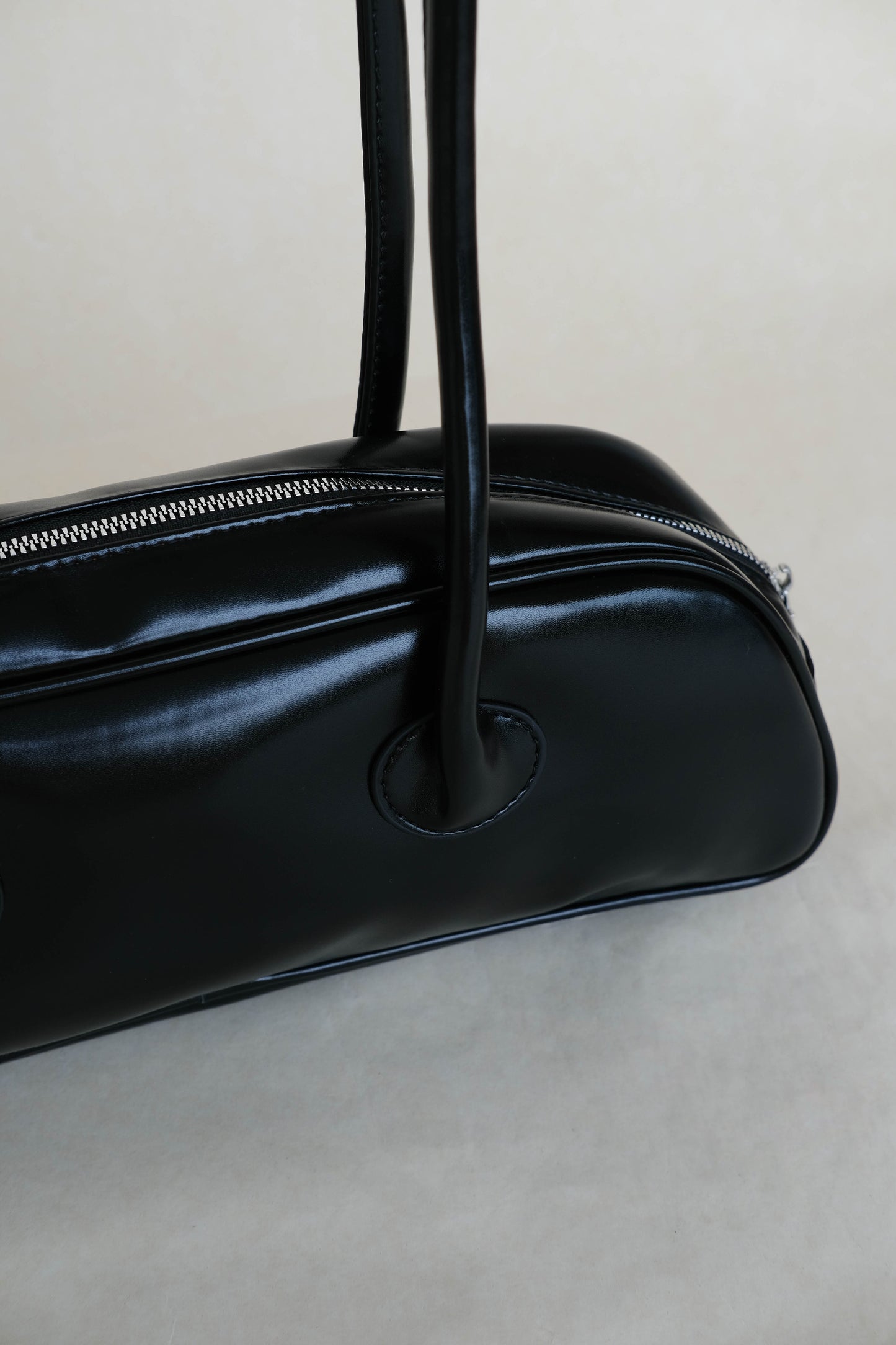 French Baguette Grand Shoulder Bag In Classic Black