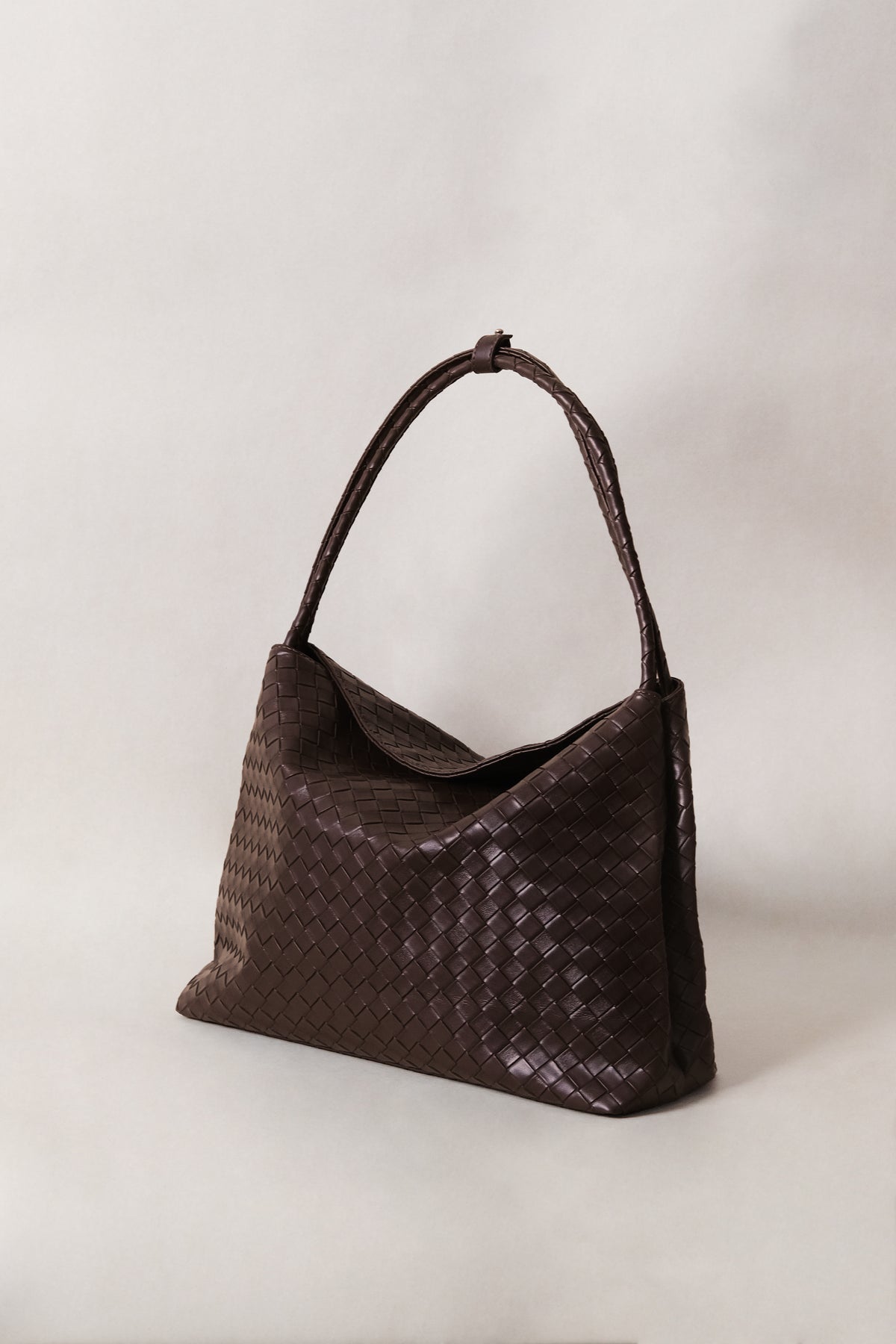 Artisan Élan Shoulder Bag - Coffee