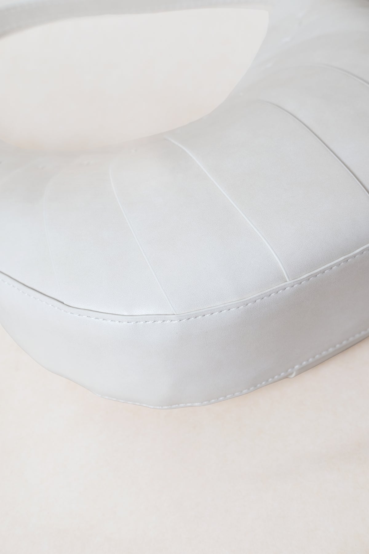The Modena Slouch - White