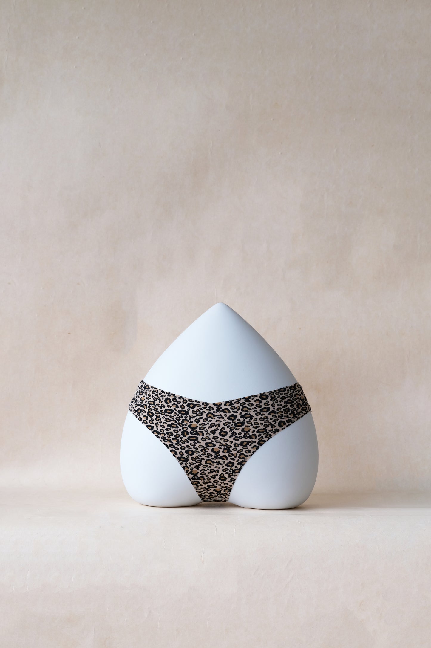 The Sleek Whisper Thong - Tiger-Leopard Pattern