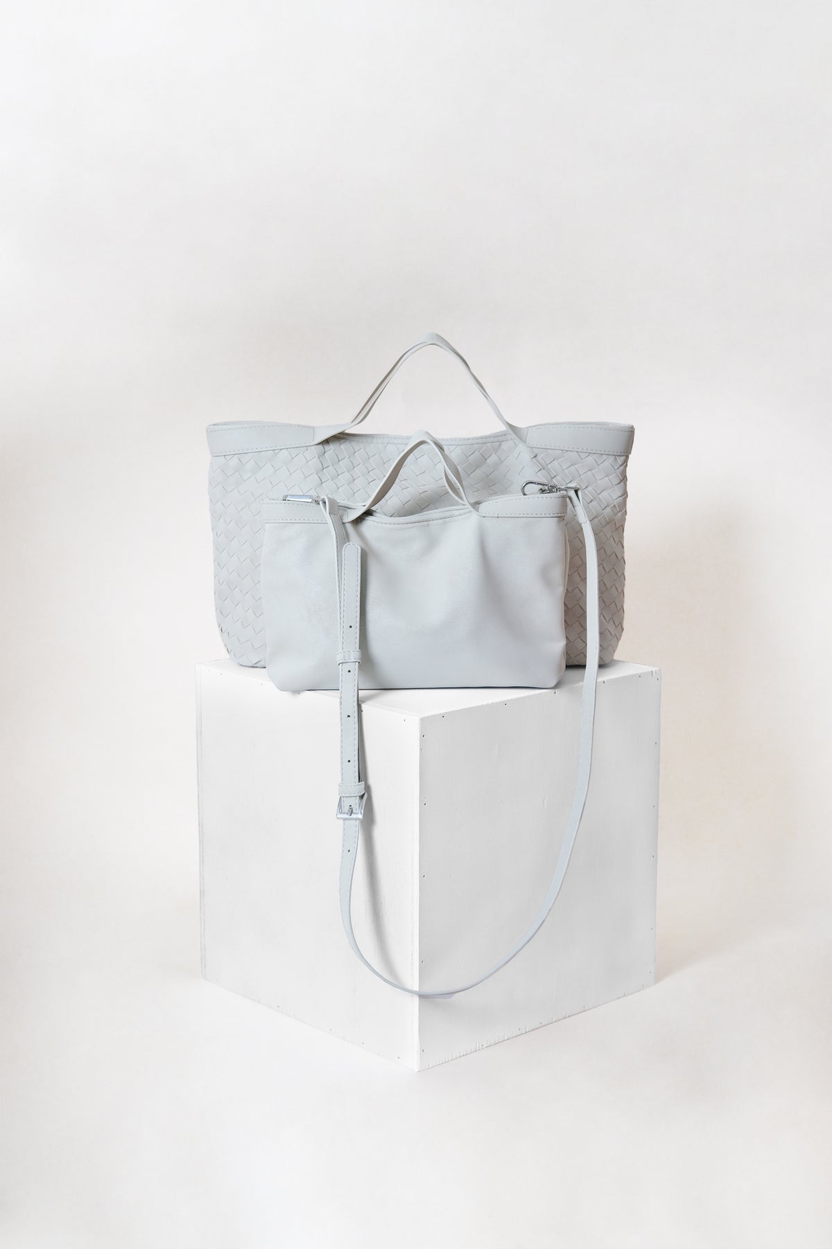 Artisan Belle Carryall - Light Grey
