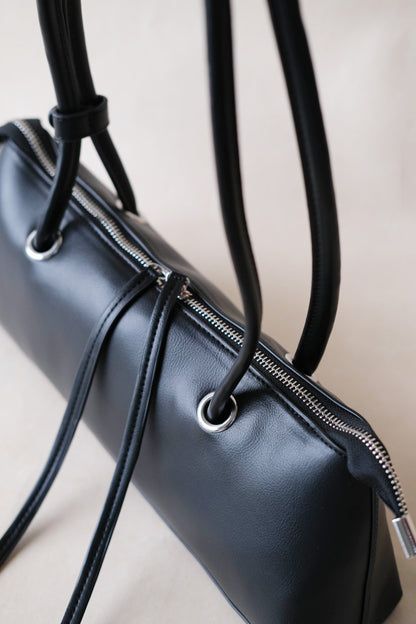 The Élise Baguette - Classic Black