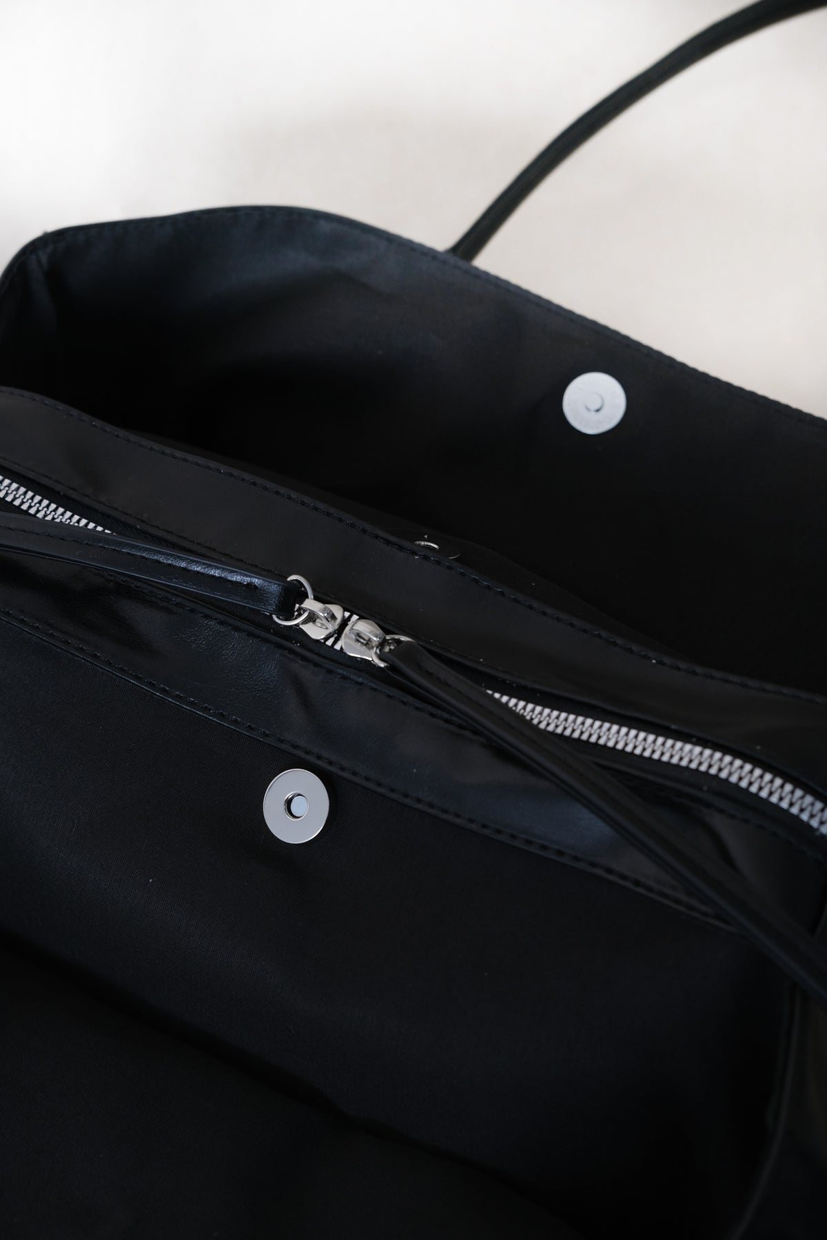 Classic Flow Work Tote - Classic Black (With Charm)