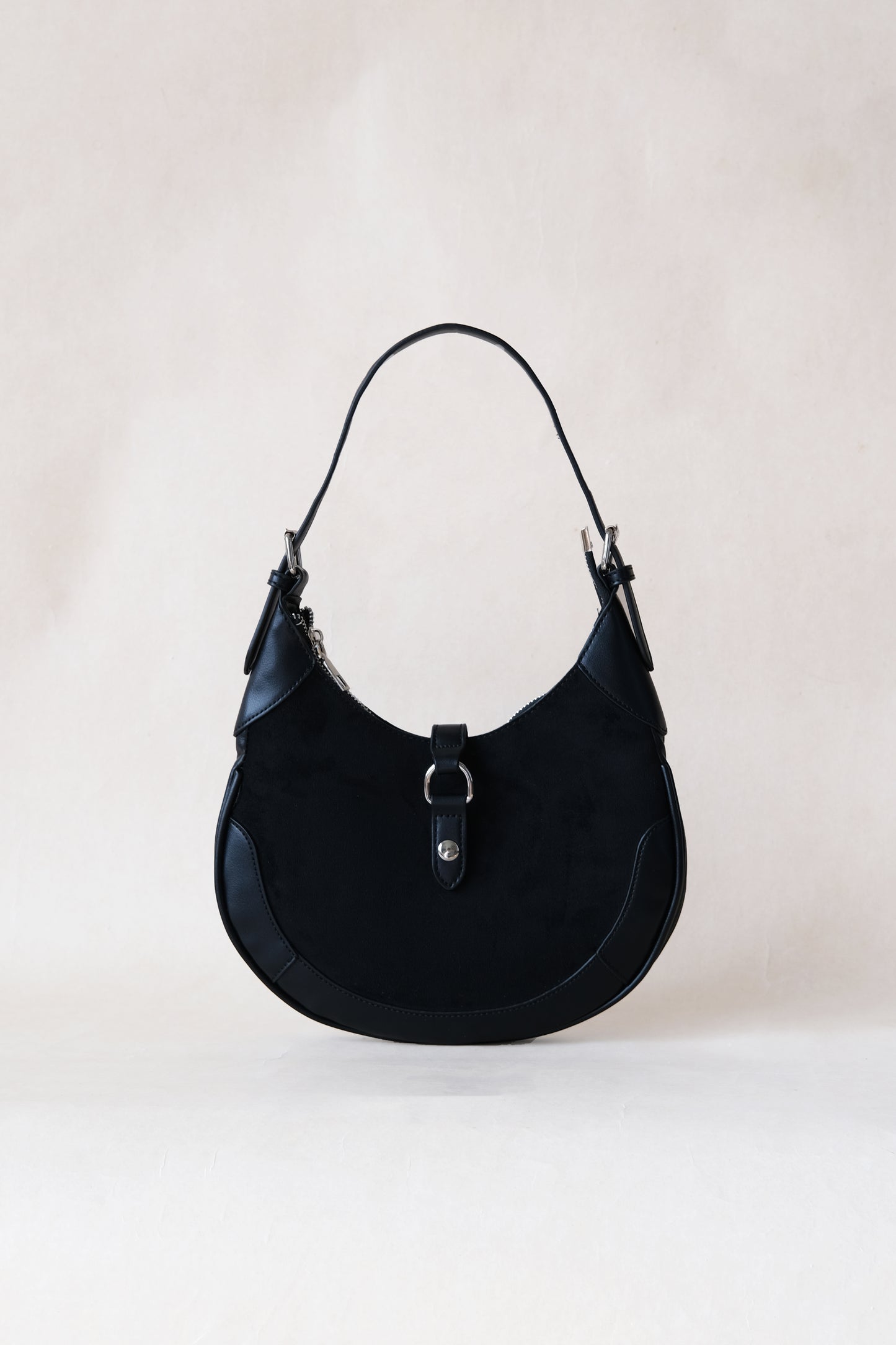 Classic Velvet Saddle Handbag - Classic Black