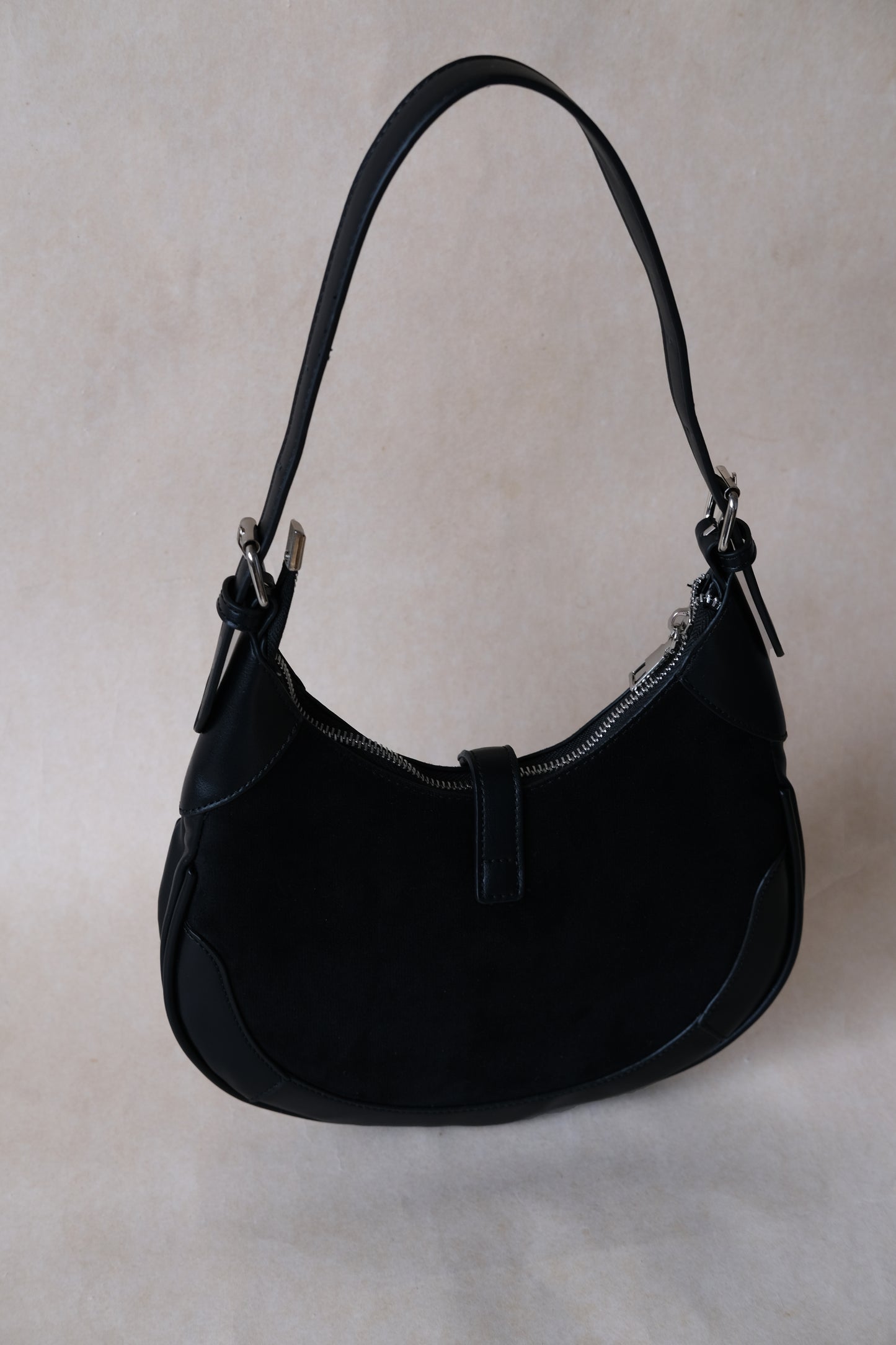 Classic Velvet Saddle Handbag - Classic Black