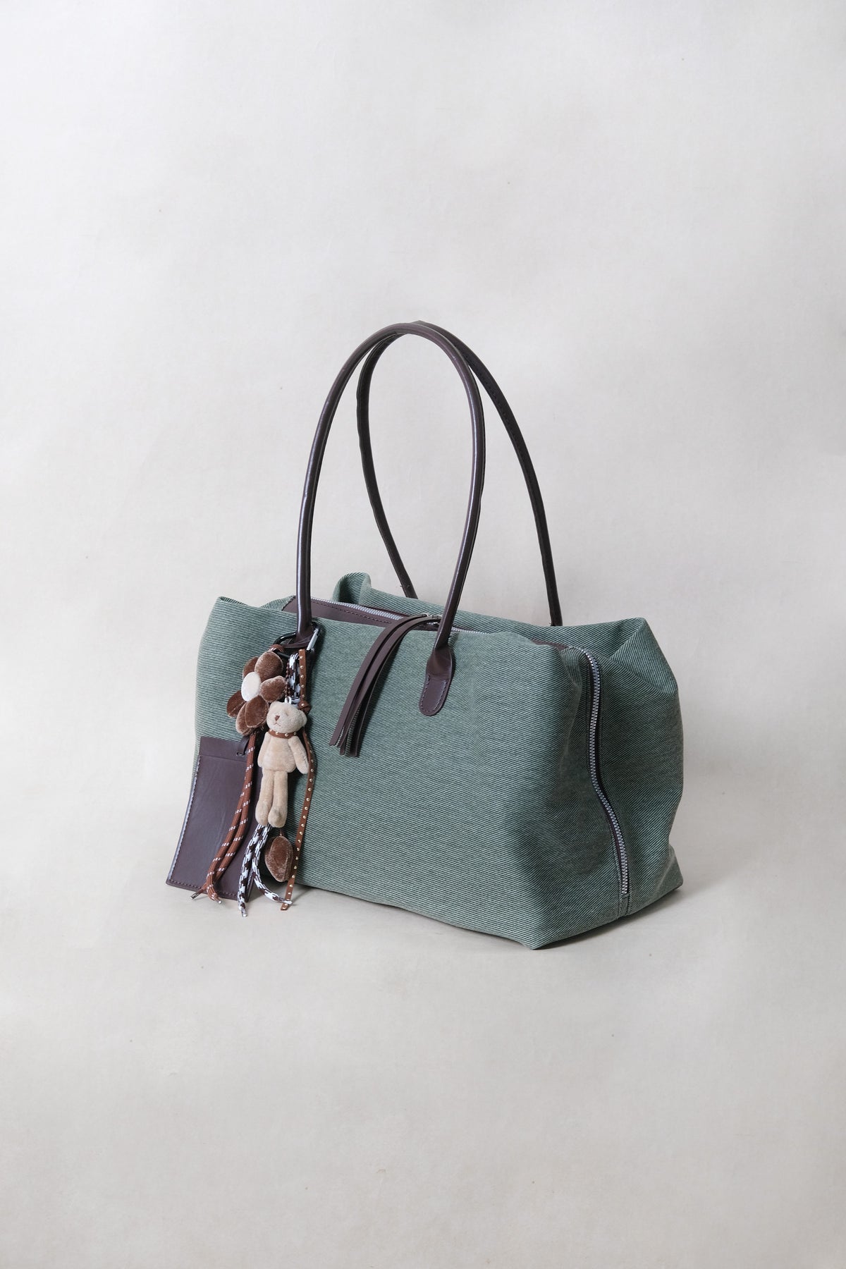Classic Flow Everyday Canvas Tote - Green (With Charm)