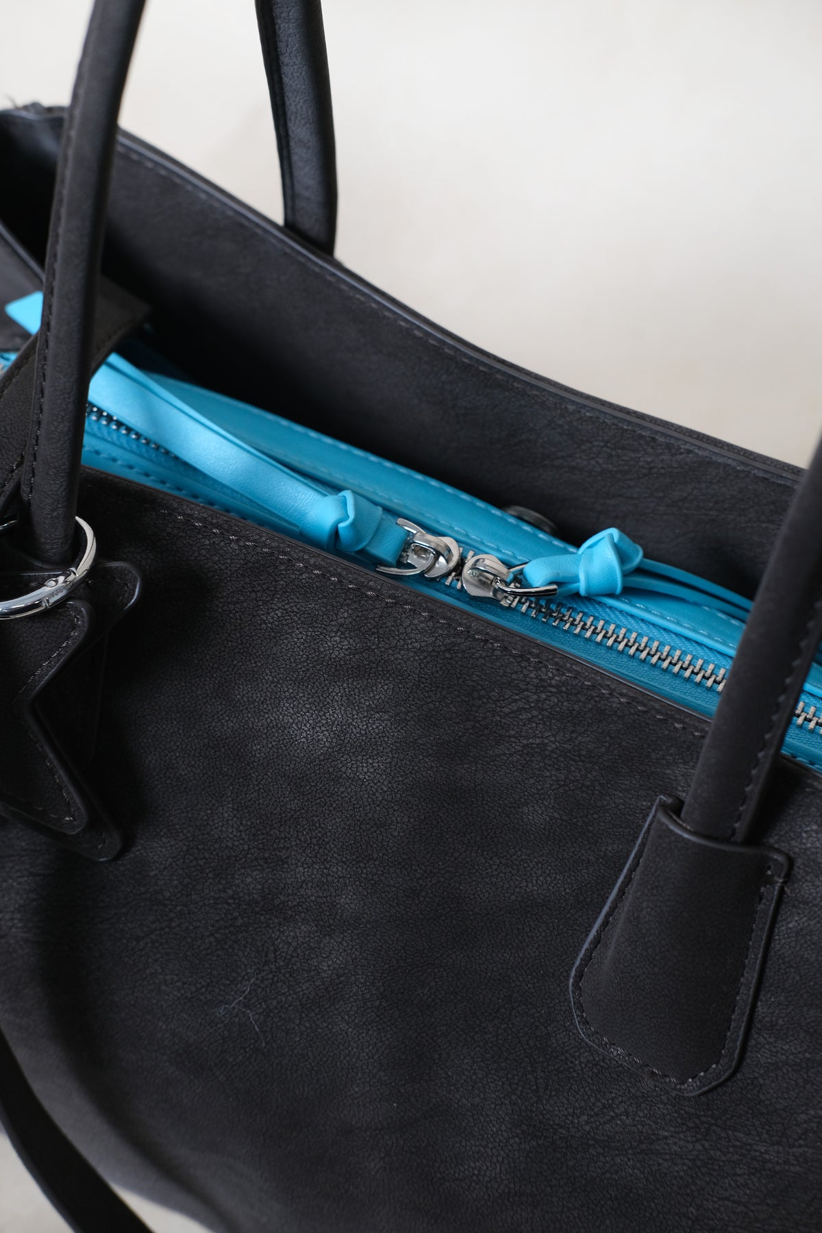 Large Classic Flow Stella Carryall - Dark Coffee