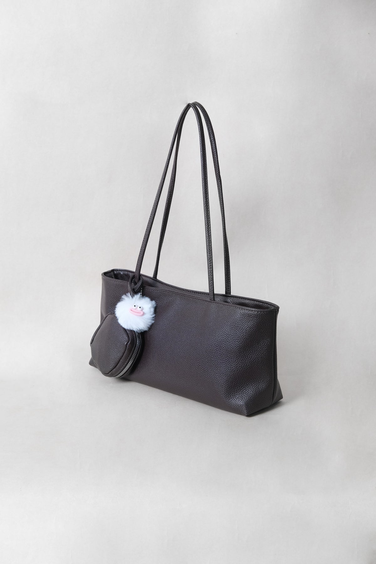 The Classic Avenue Carryall - Coffee