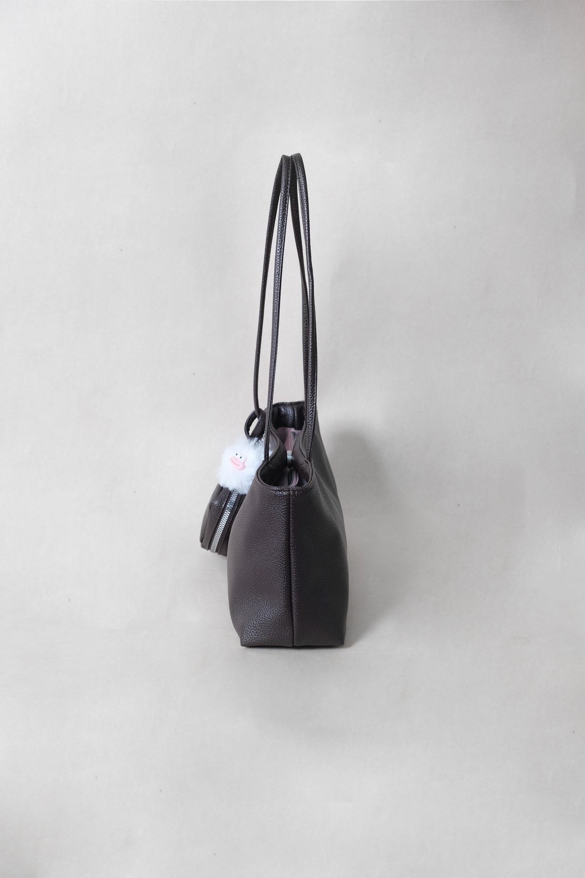 The Classic Avenue Carryall - Coffee