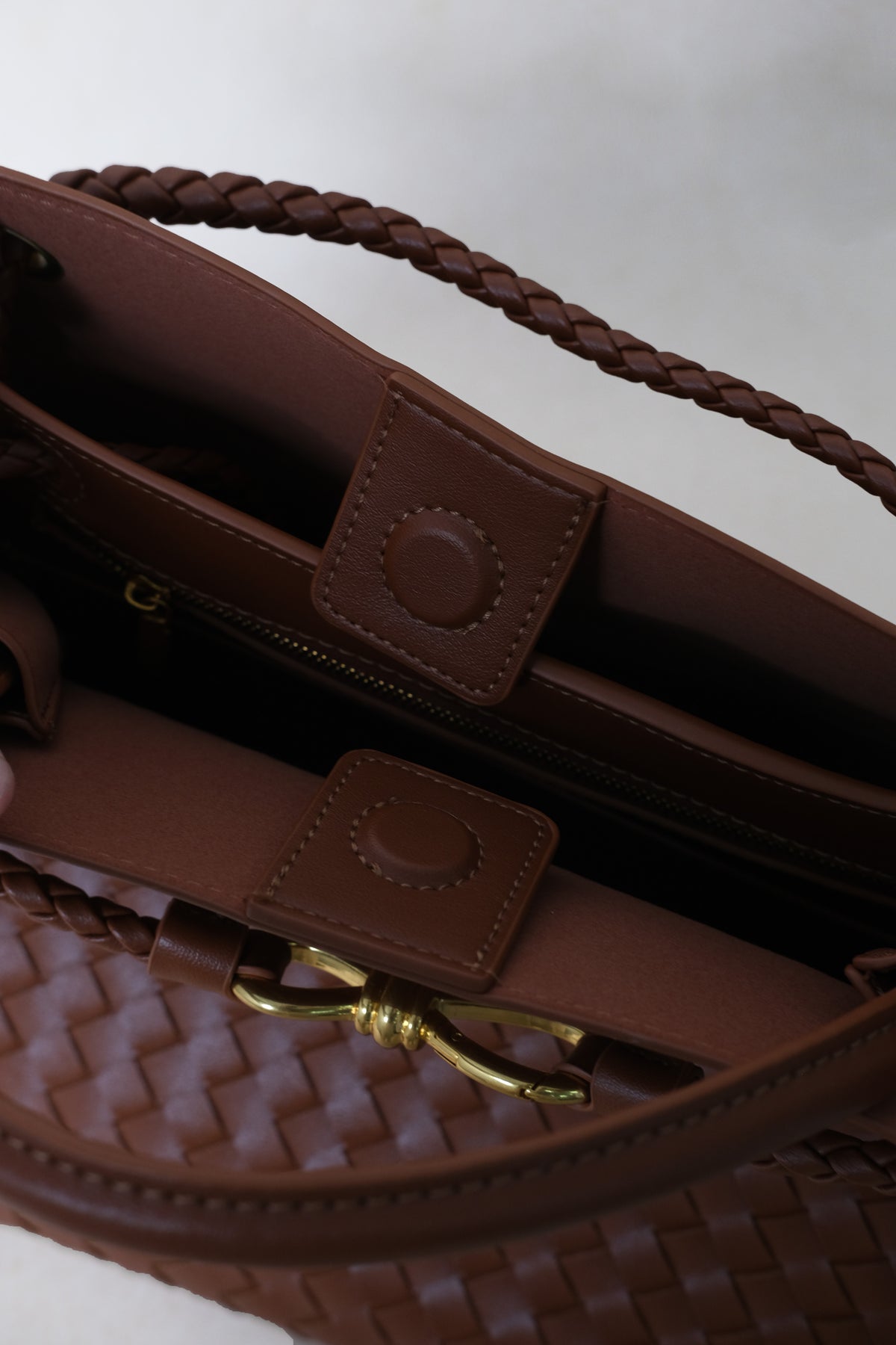 Large Artisan Grace Tote - Shinny Chestnut