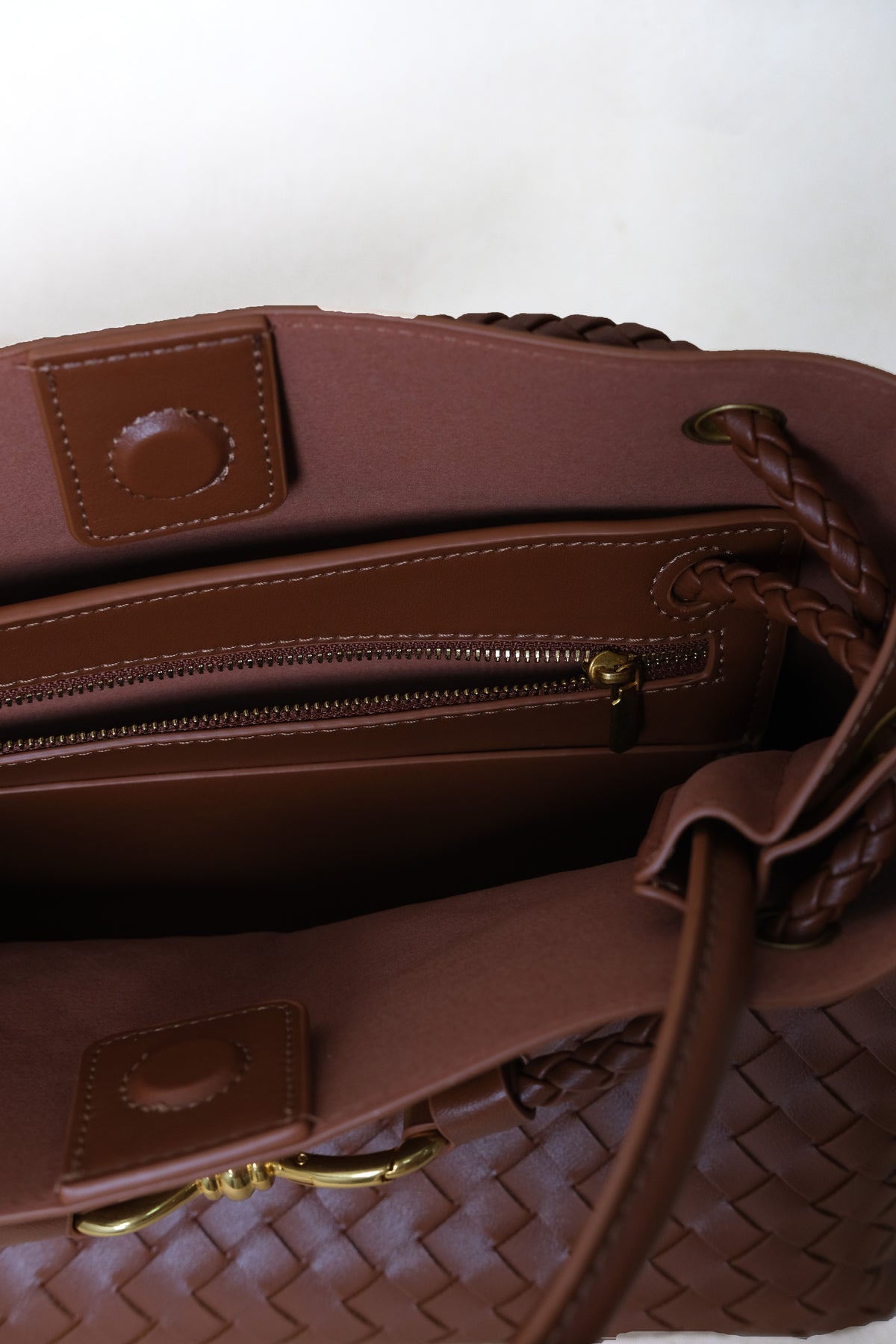 Large Artisan Grace Tote - Shinny Chestnut