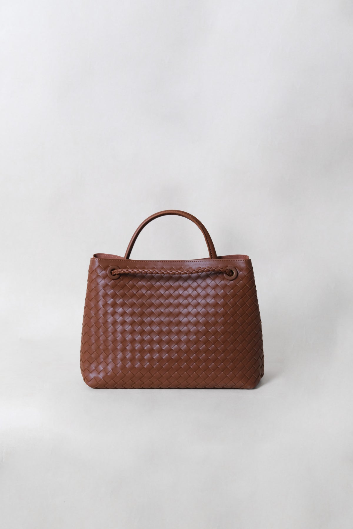 Large Artisan Grace Tote - Shinny Chestnut