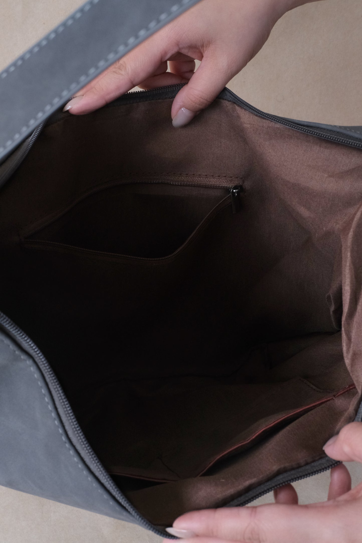 The Essential Grand Bag - Grey