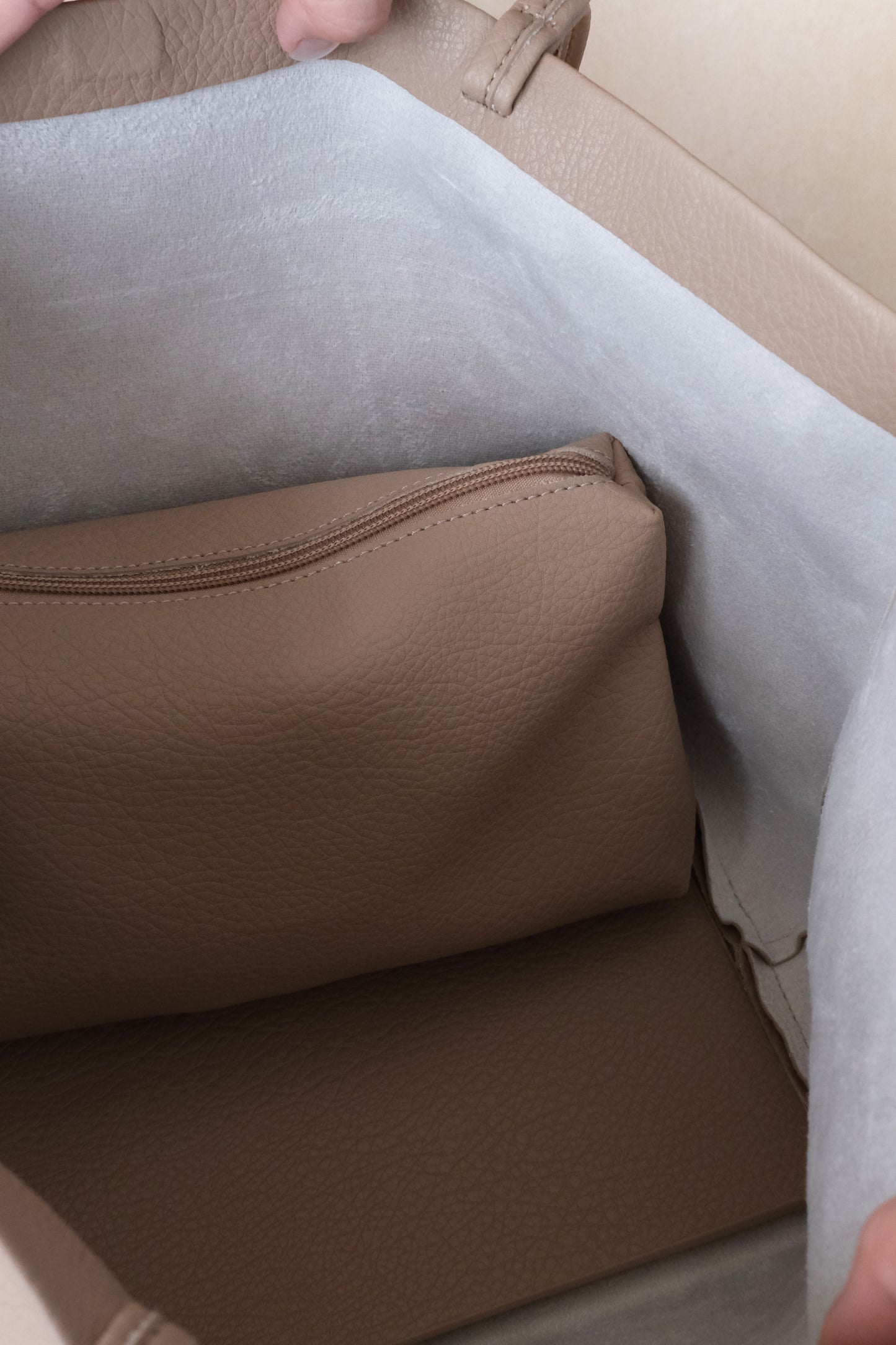 Ara Luxe Shoulder Tote - Khaki