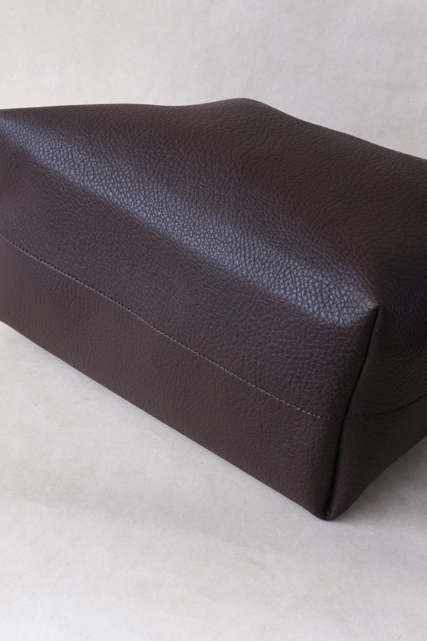 Ara Luxe Shoulder Tote - Coffee