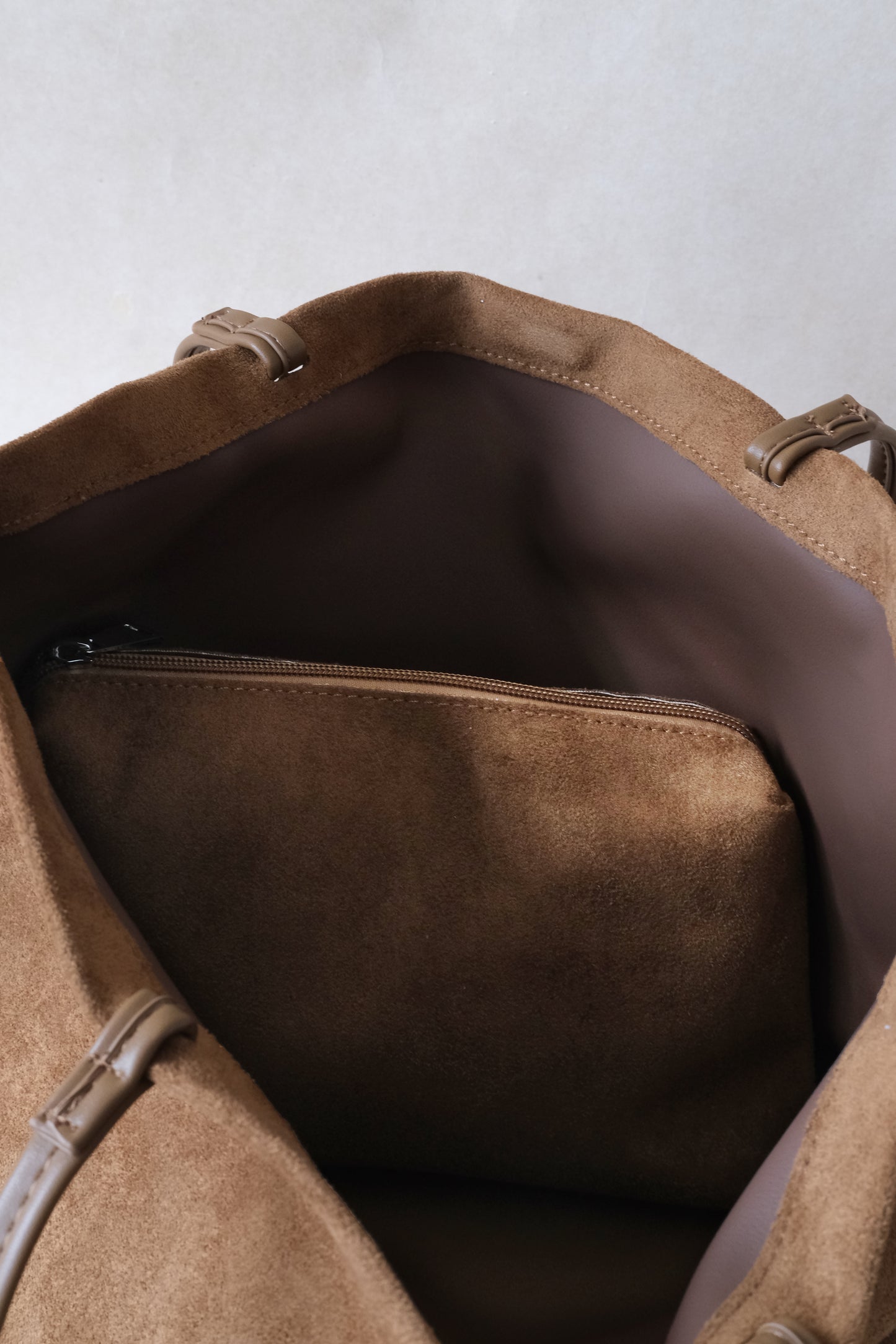 The Signature Soft Shoulder Bag - Earthy Brown