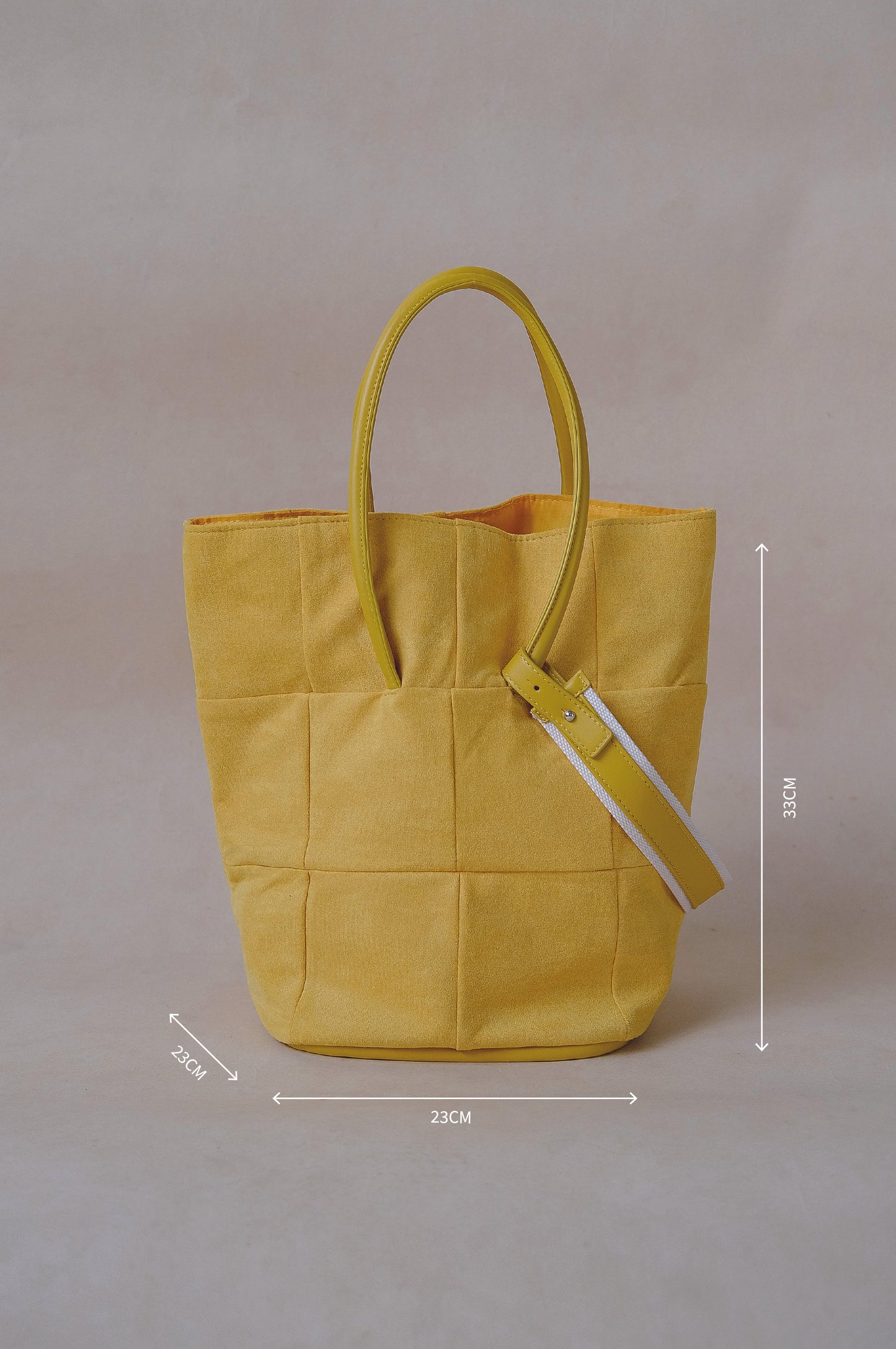 Large capacity portable bucket bag - Silky Matte Yellow