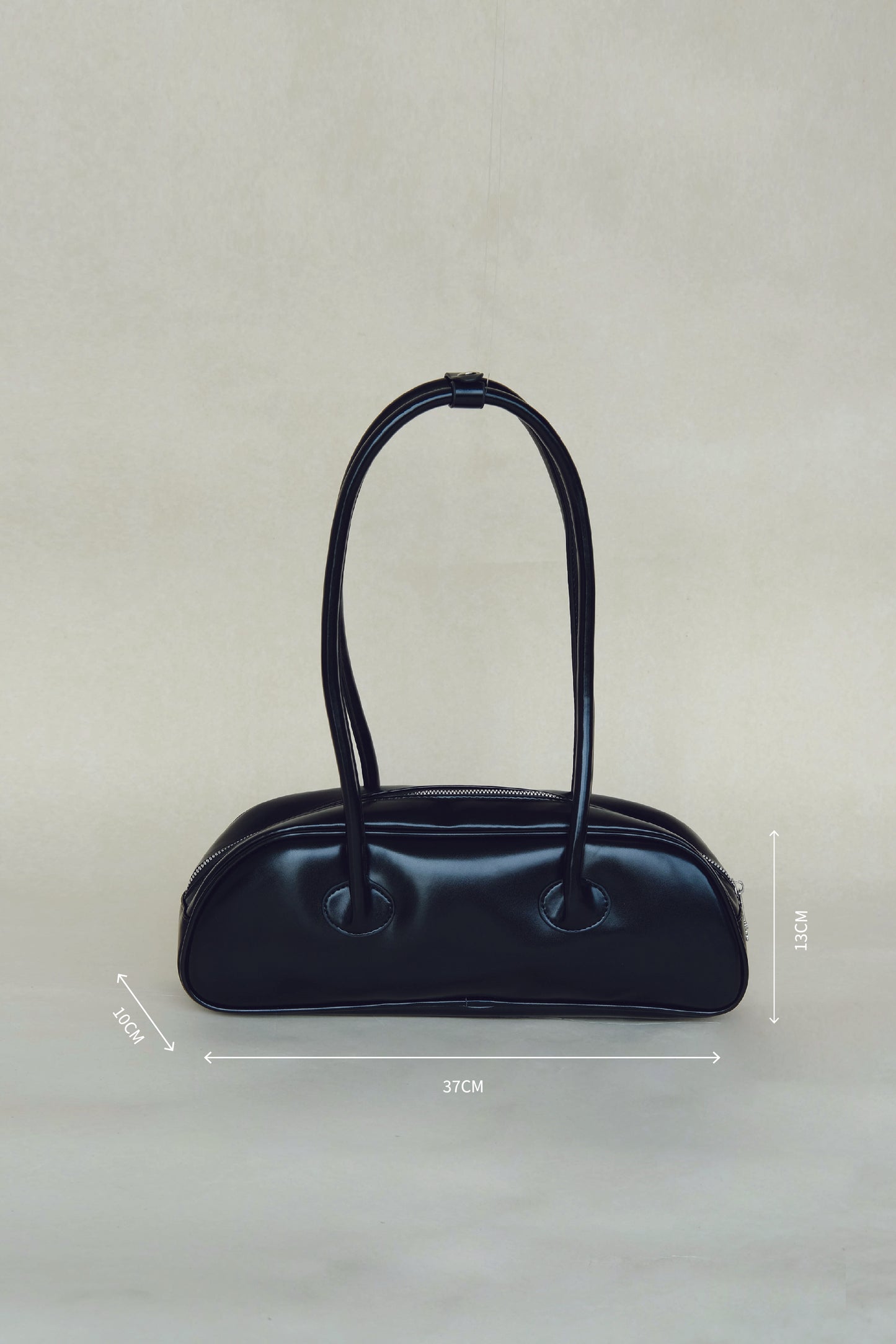 French Baguette Grand Shoulder Bag In Classic Black