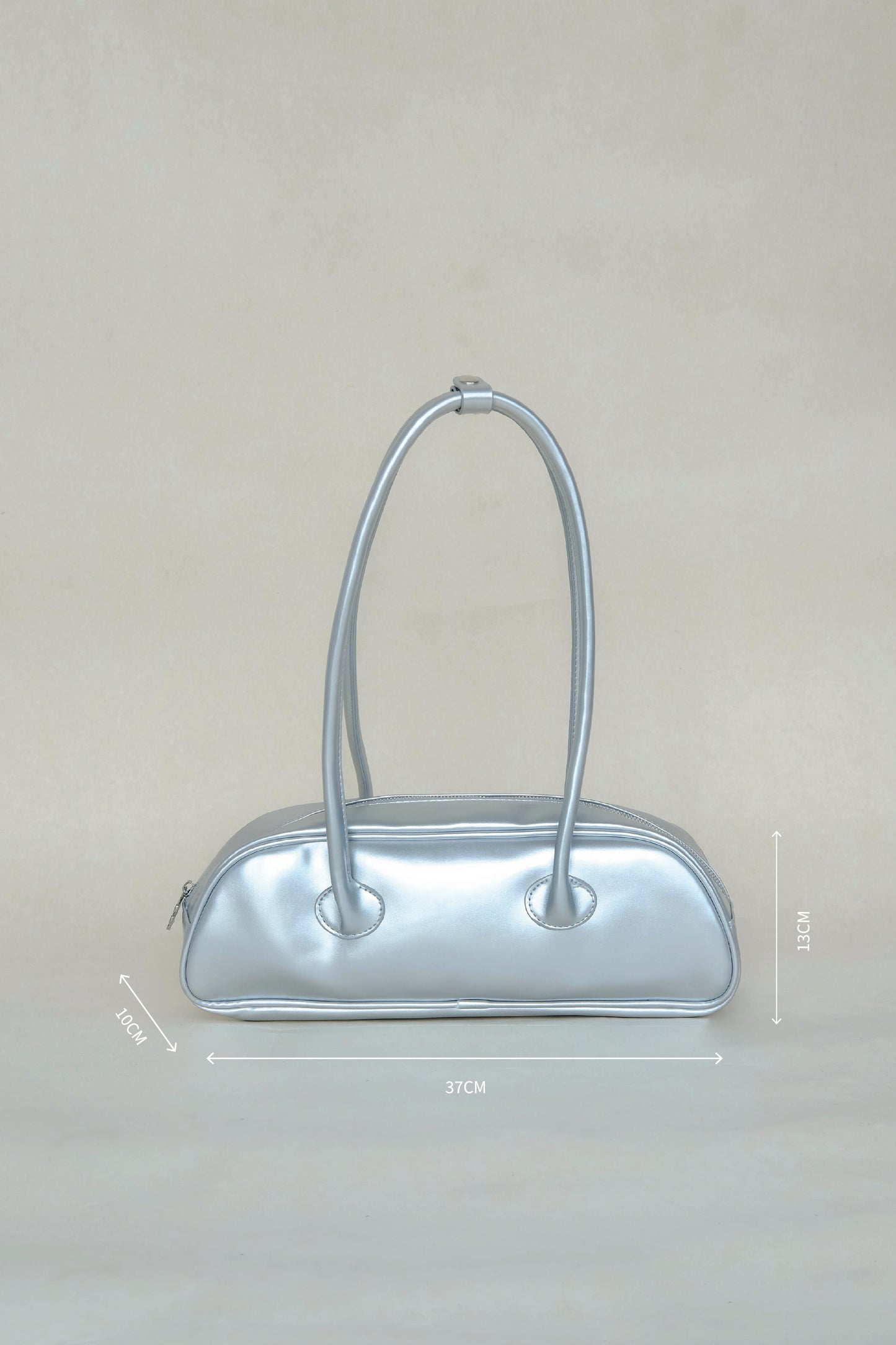 French Baguette Grand Shoulder Bag In Silver