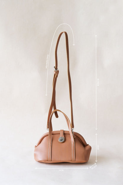 Éla Curve Bag - Chestnut
