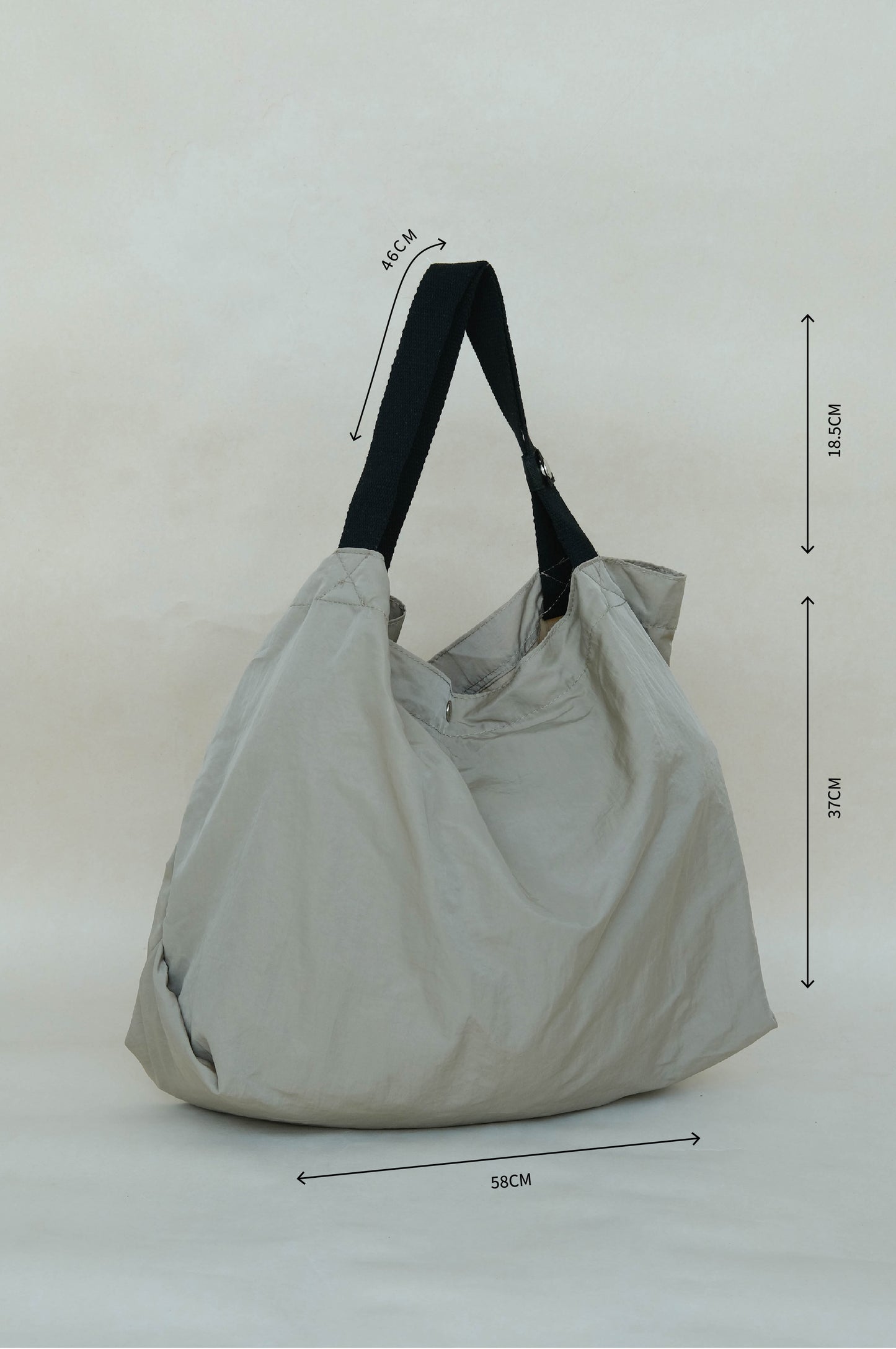 Large capacity nylon cloth shoulder bag in khaki