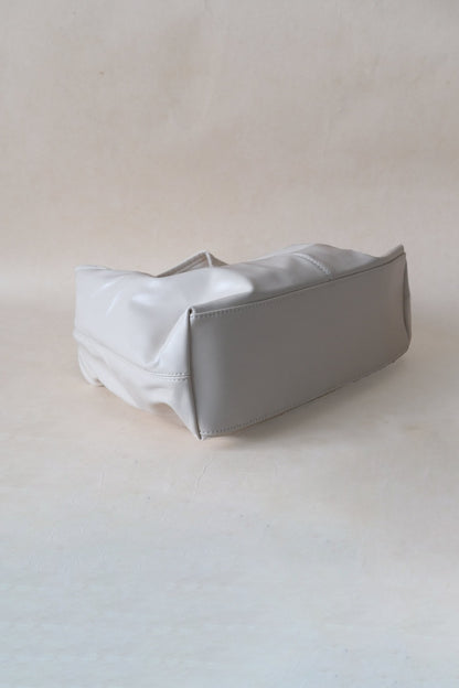 The Eloise Hobo - White
