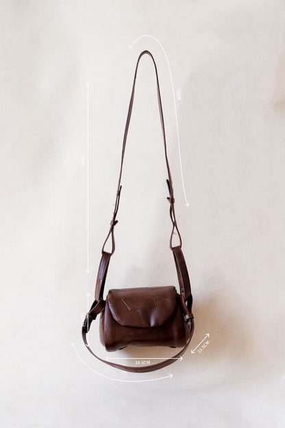The Bijou Barrel bag - Chestnut