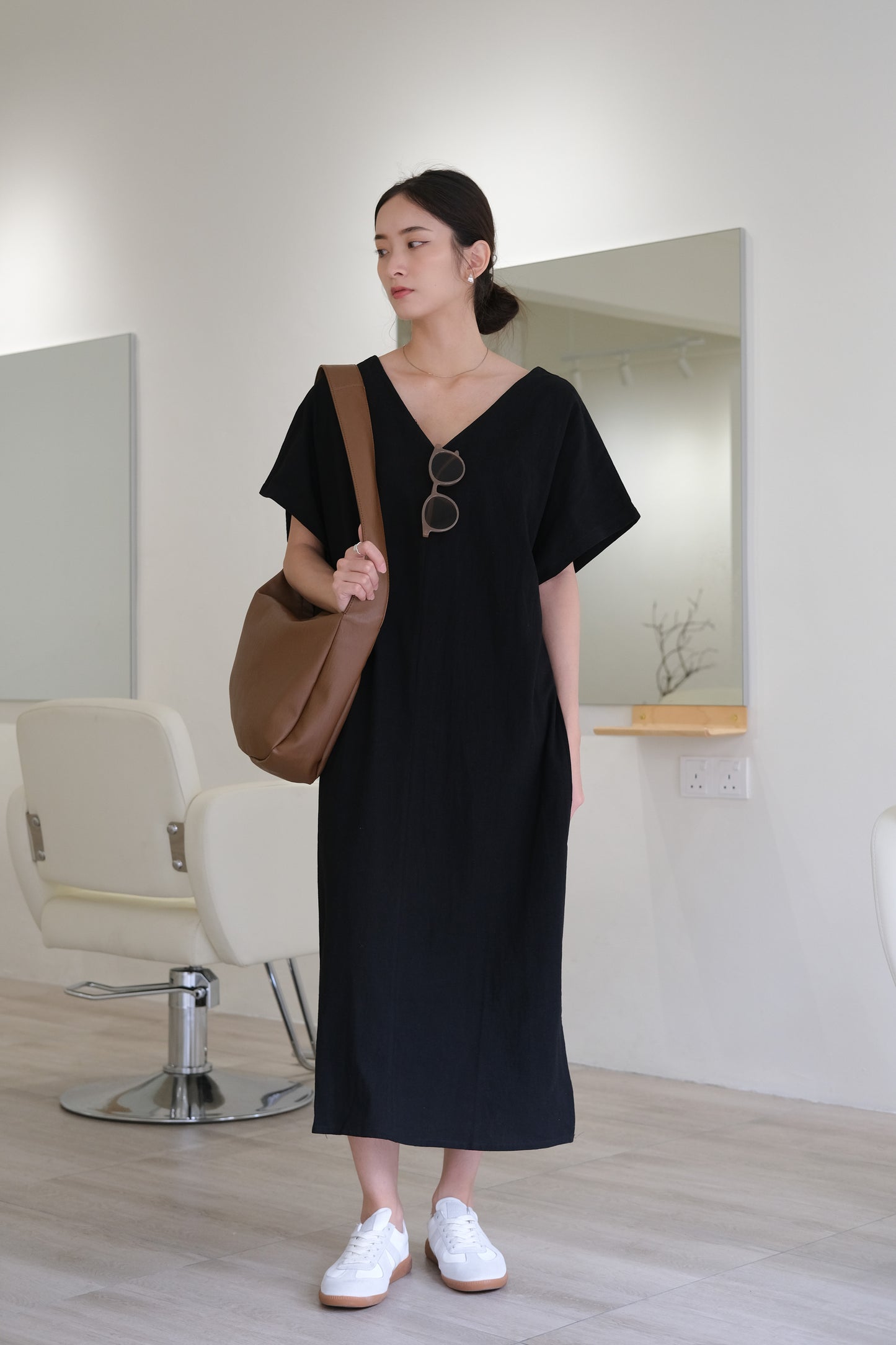 Long, loose short-sleeved dress in classic black