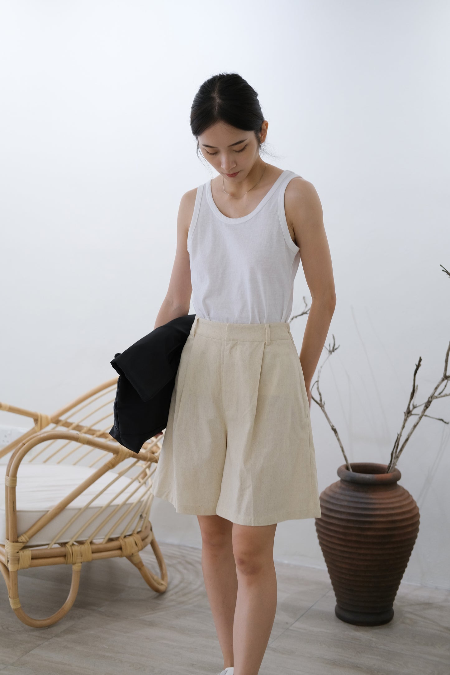 Cotton linen high-rise loose shorts